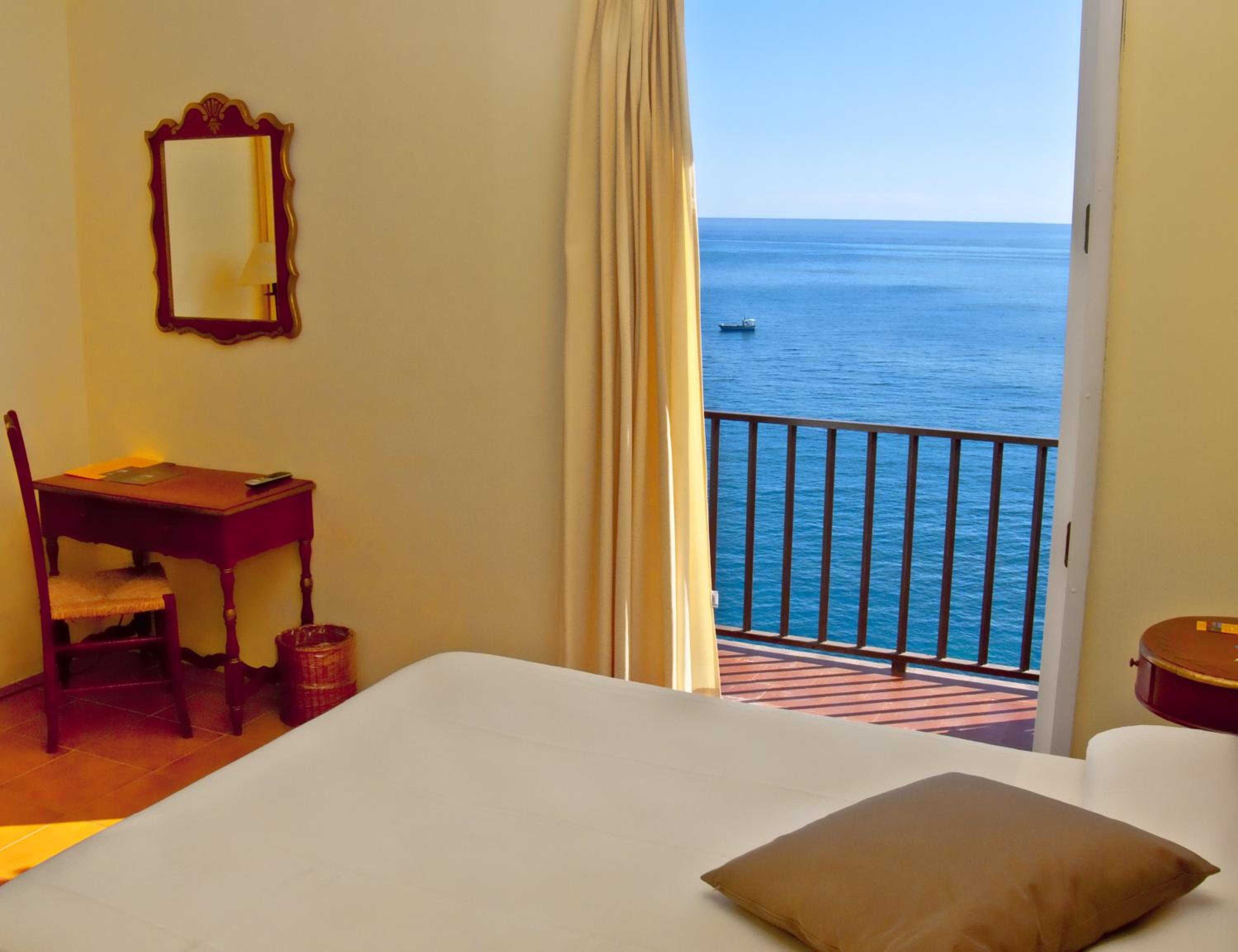 Habitación Doble con Vista al Mar