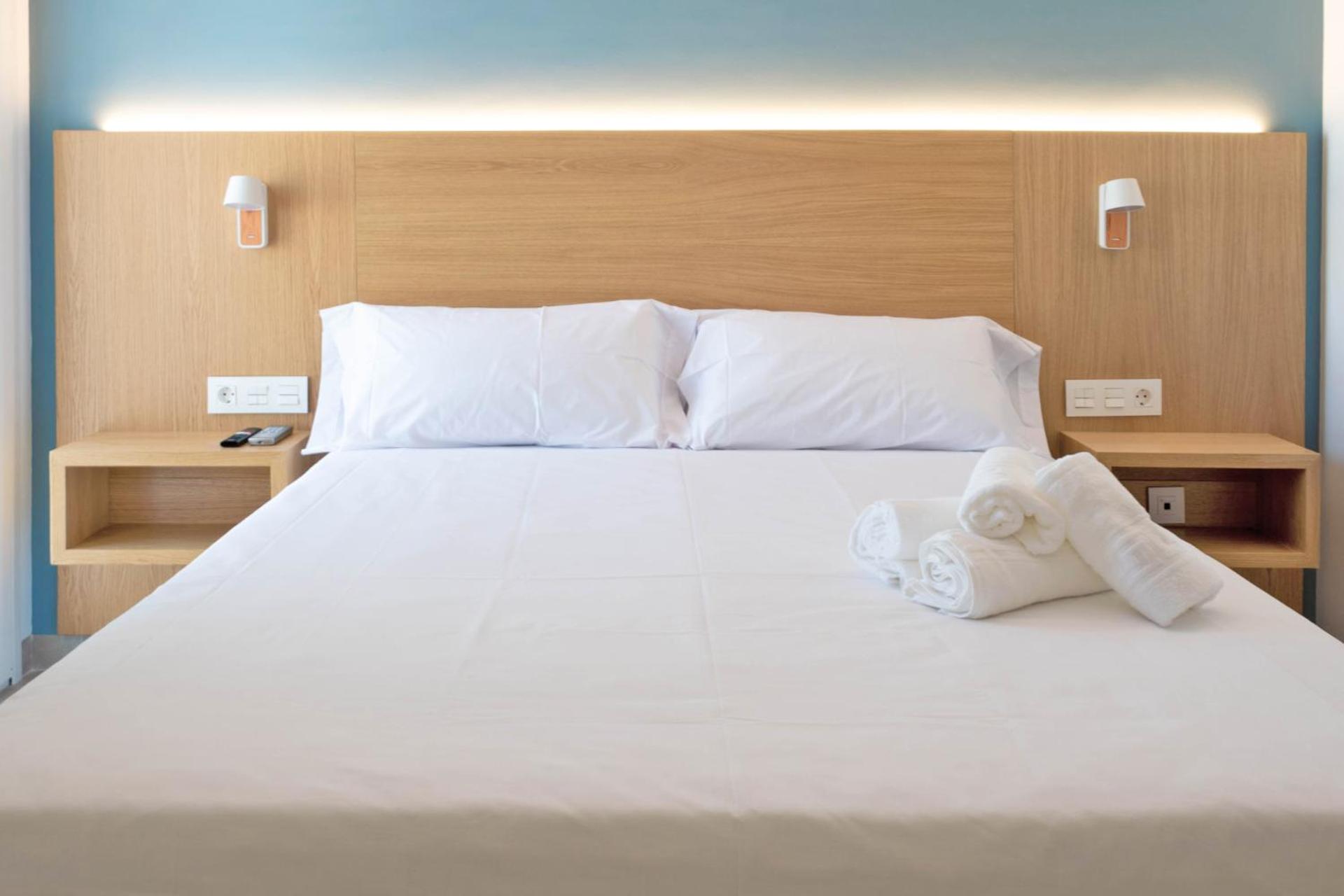 Budget Double Room photo 3