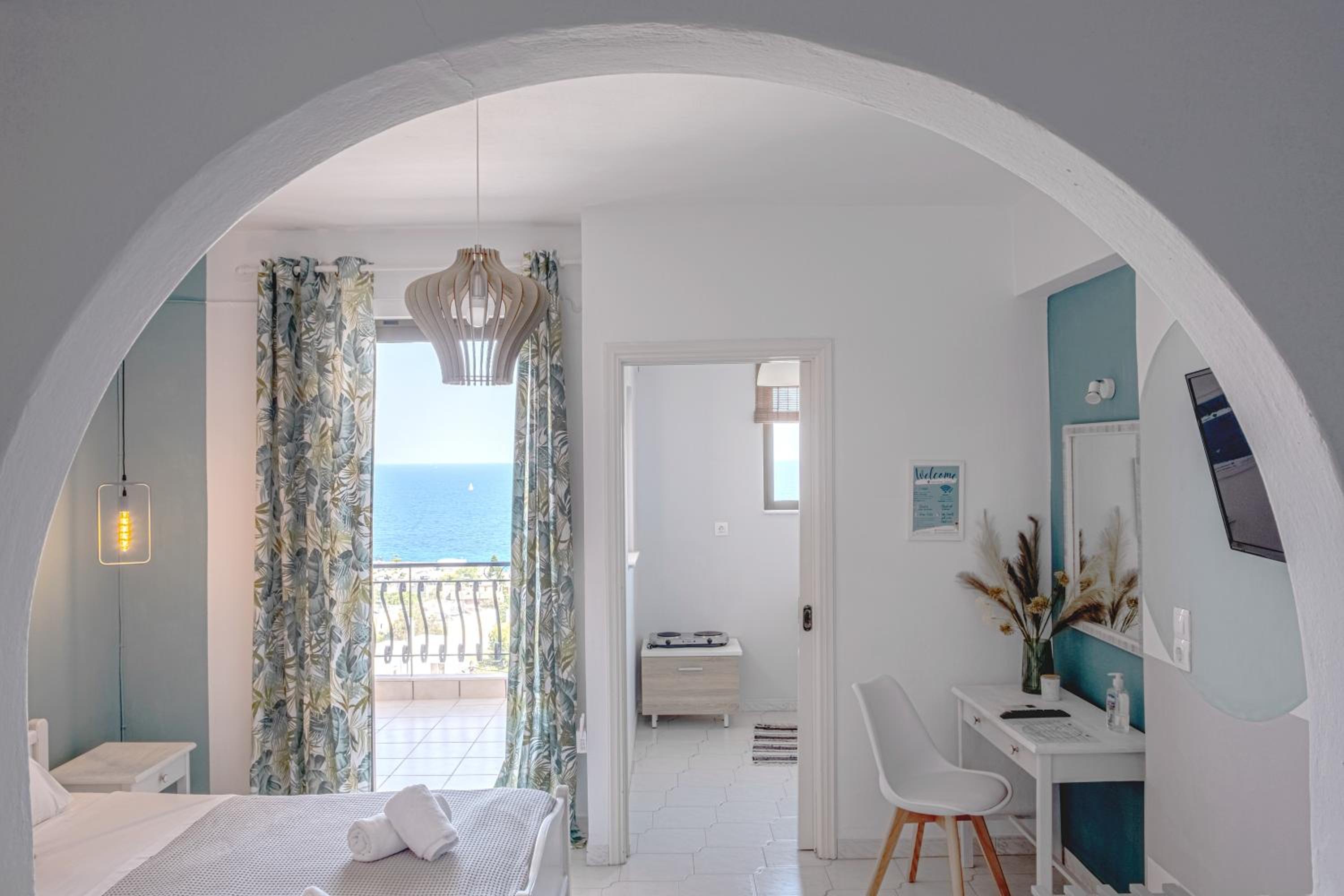 Standard Double or Twin Room photo 1