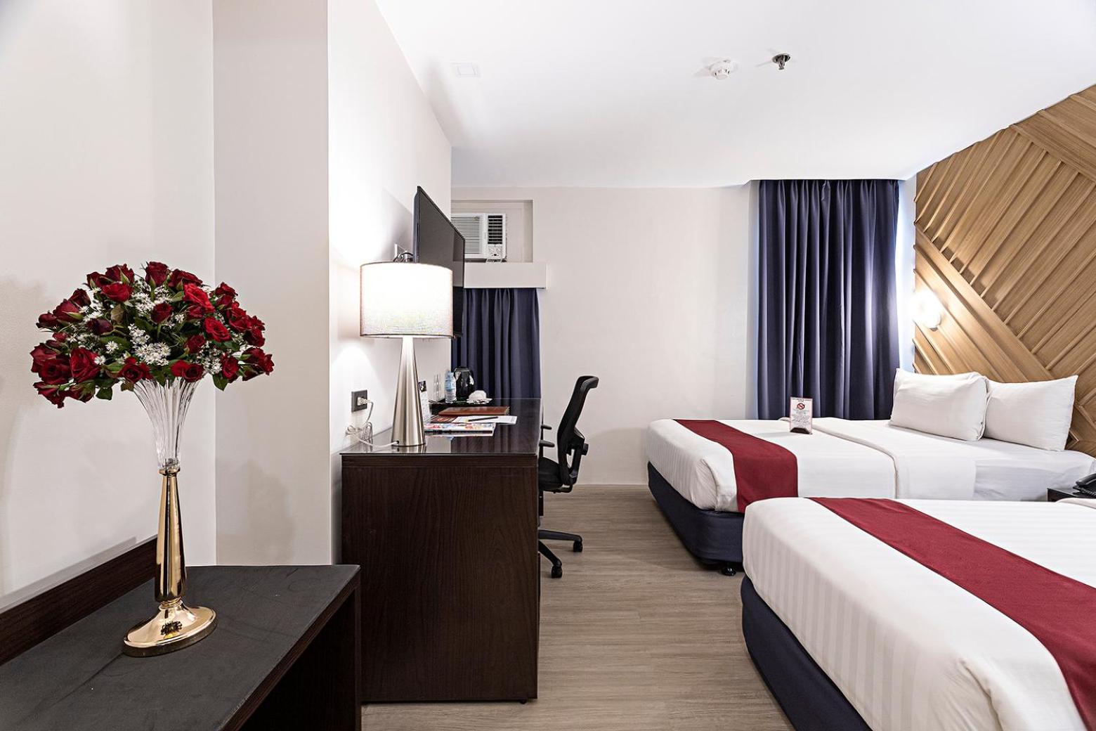 Grand Deluxe Room - Photo 9