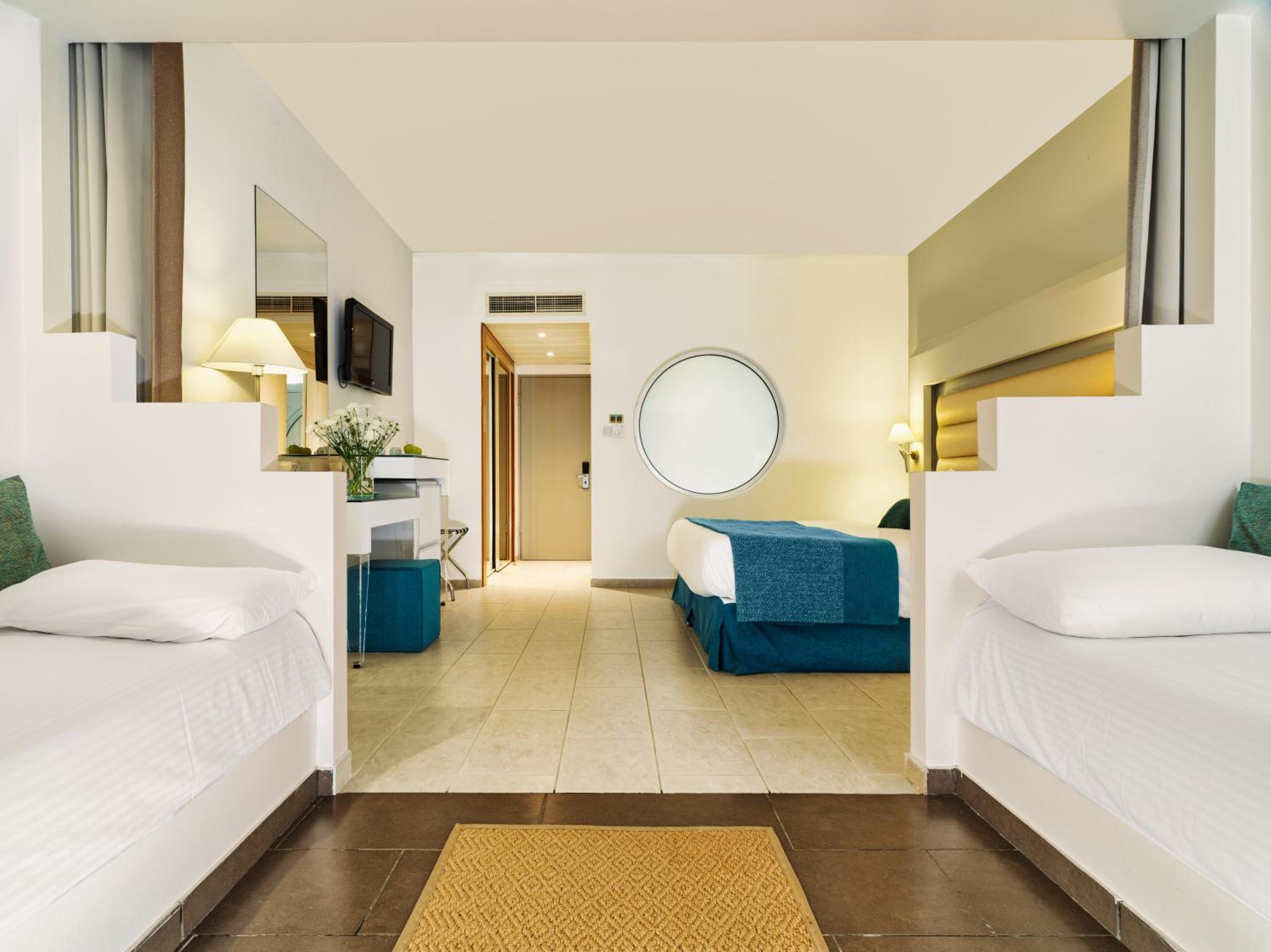 Family Room with Side Sea View