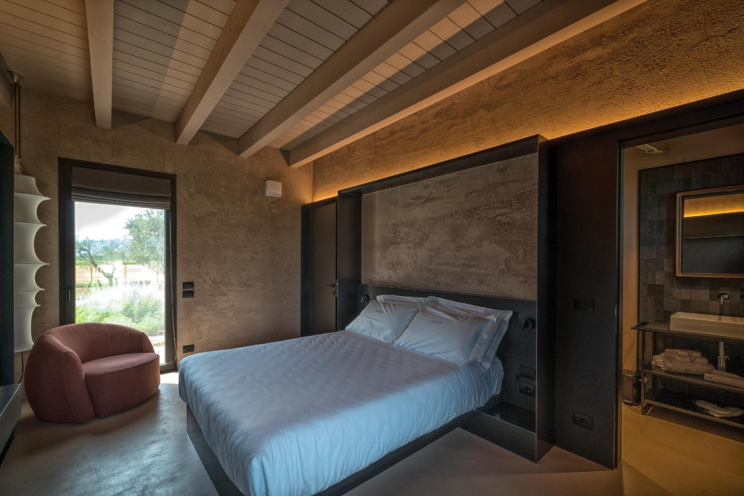 Superior Double Room - Photo 1