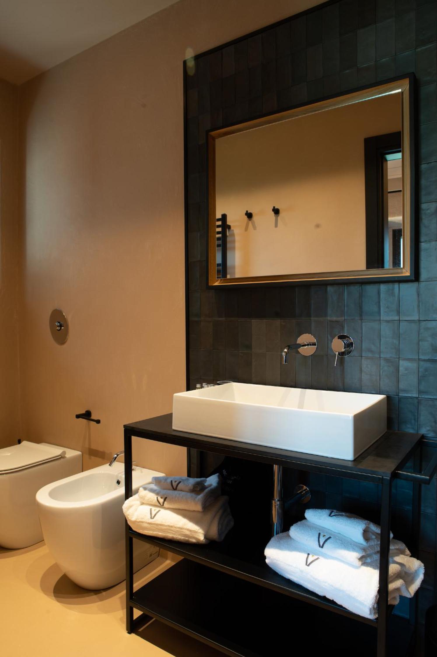 Suite - Photo 6