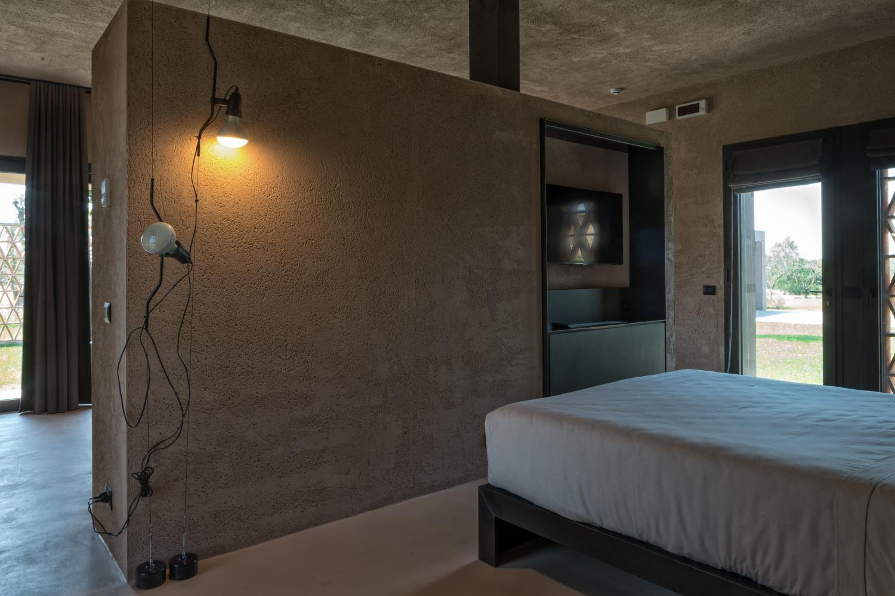 Suite - Photo 19