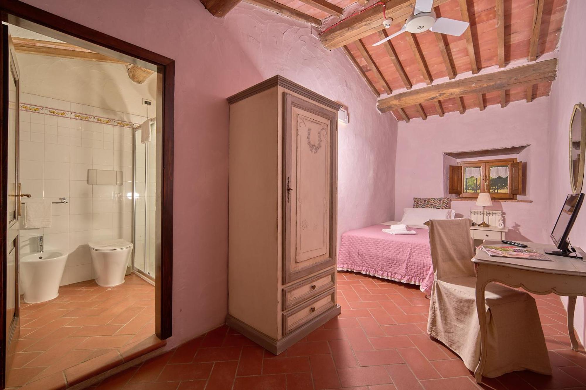 Single Room with Park View photo 1