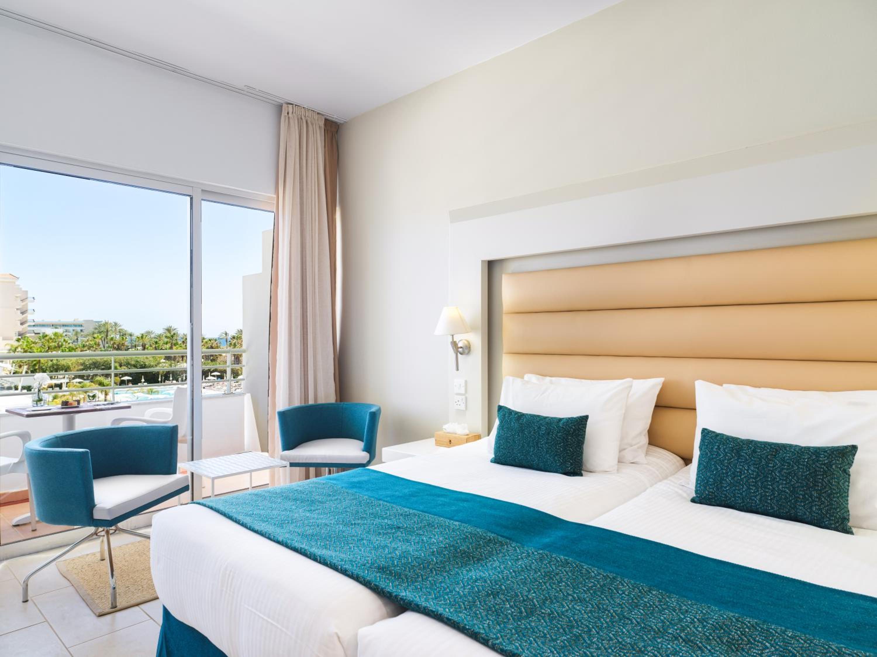 Double or Twin Room with Side Sea View