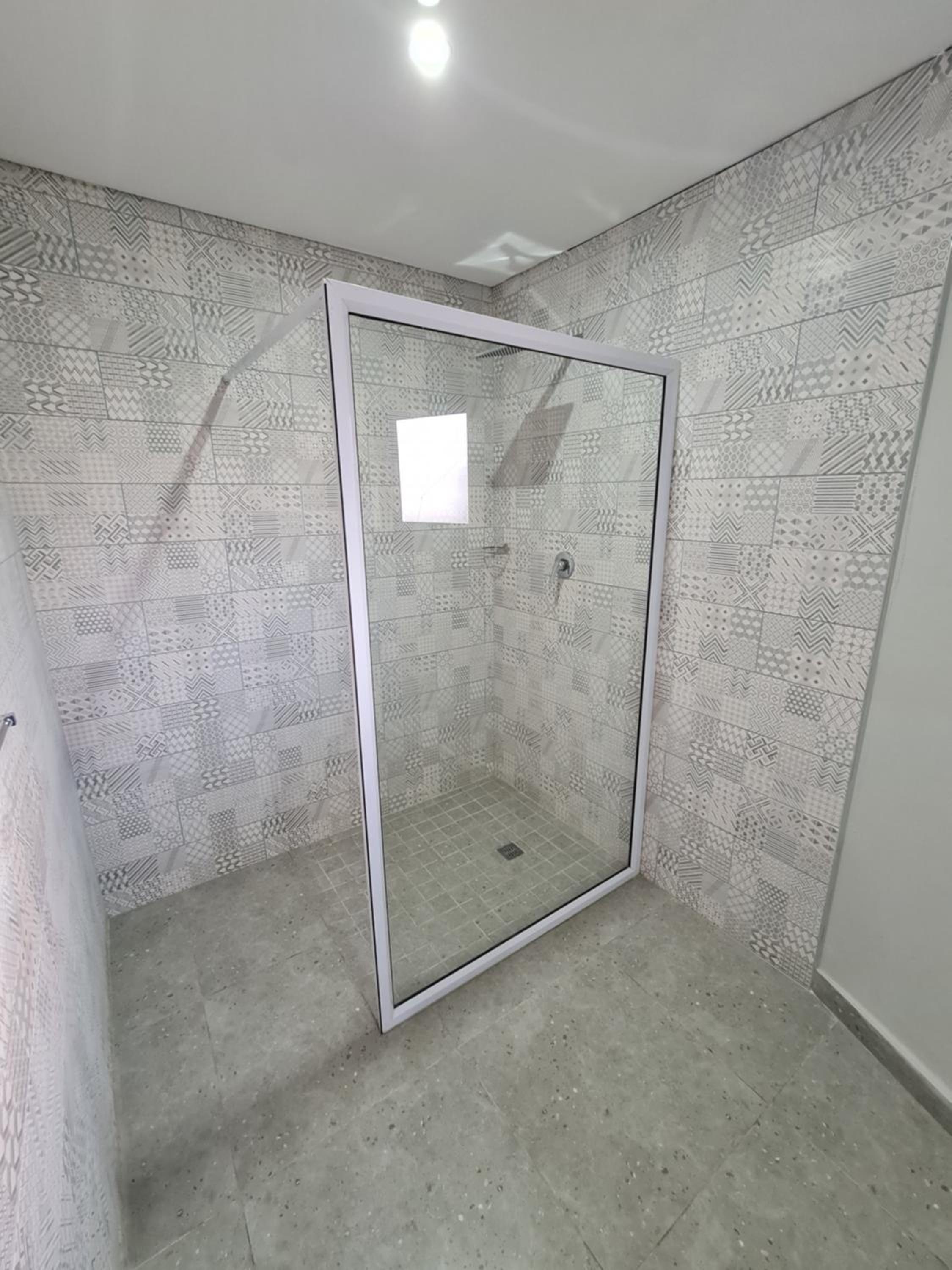 Deluxe Double or Twin Room - Photo 5