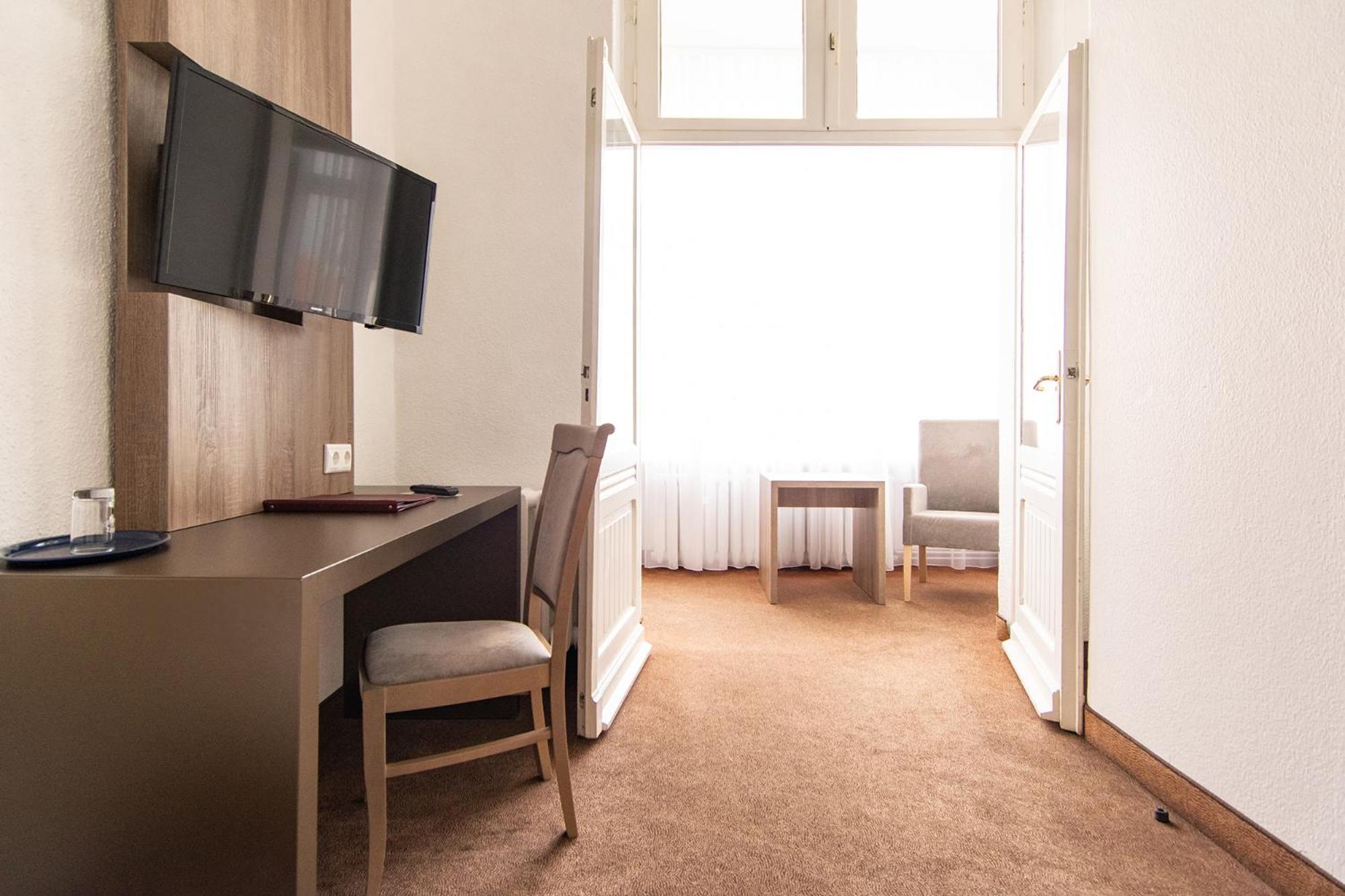 Single Room photo 2