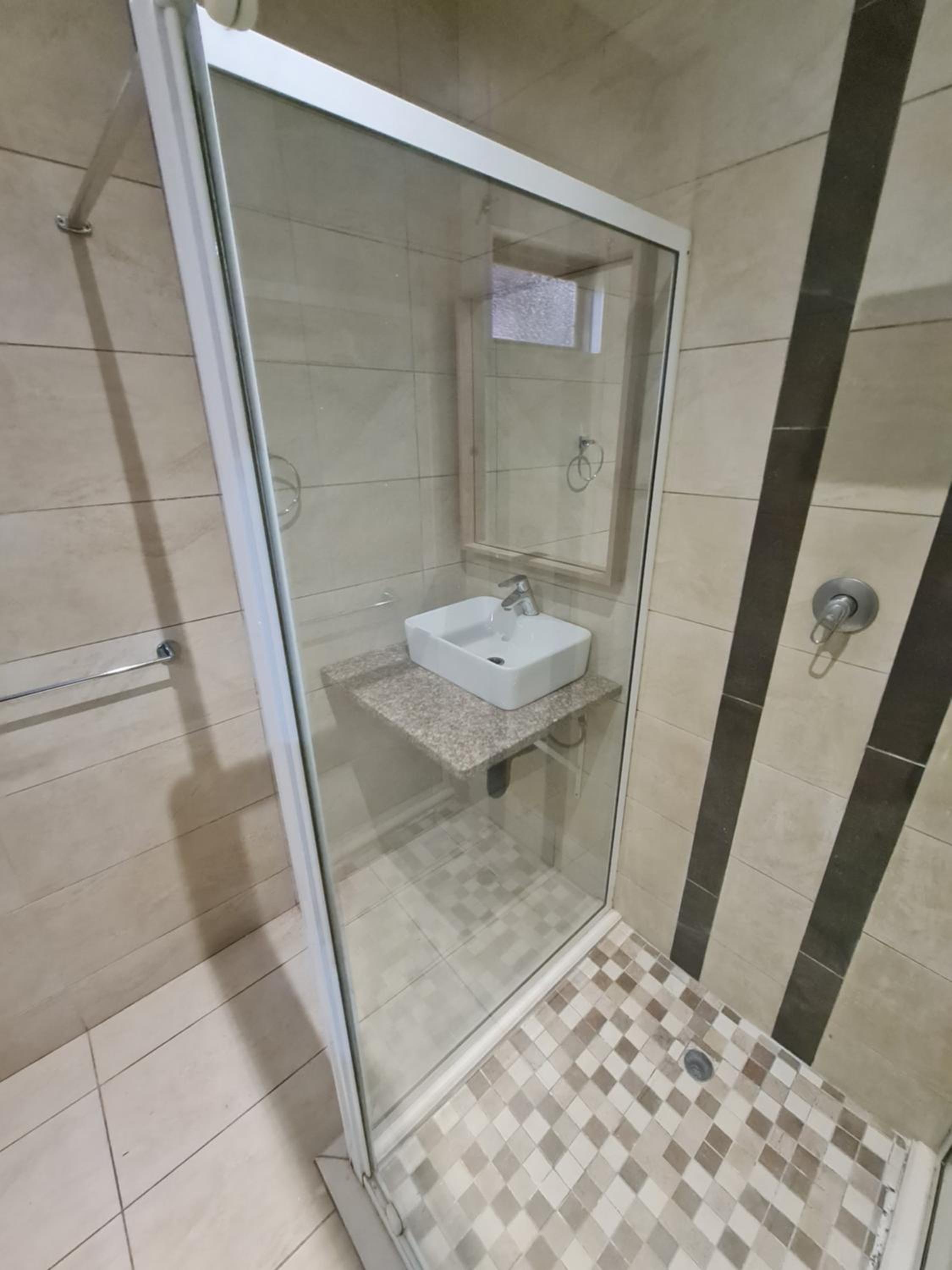 Standard Double Room - Photo 5