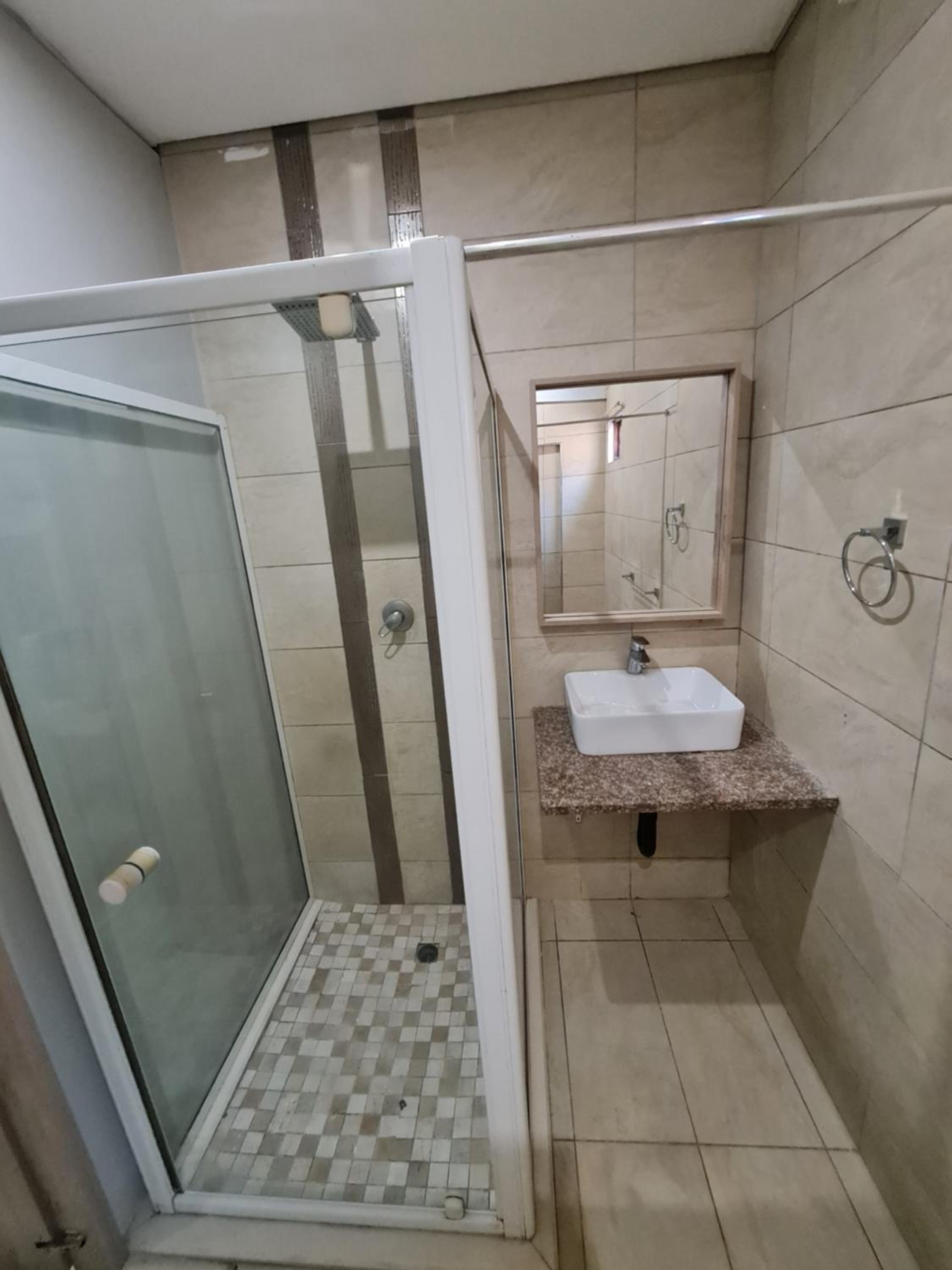 Standard Double Room - Photo 6