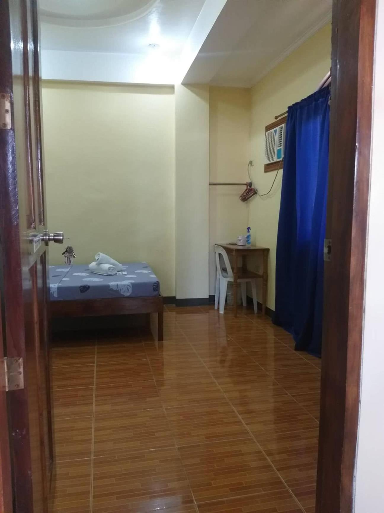 Standard Double Room - Photo 2