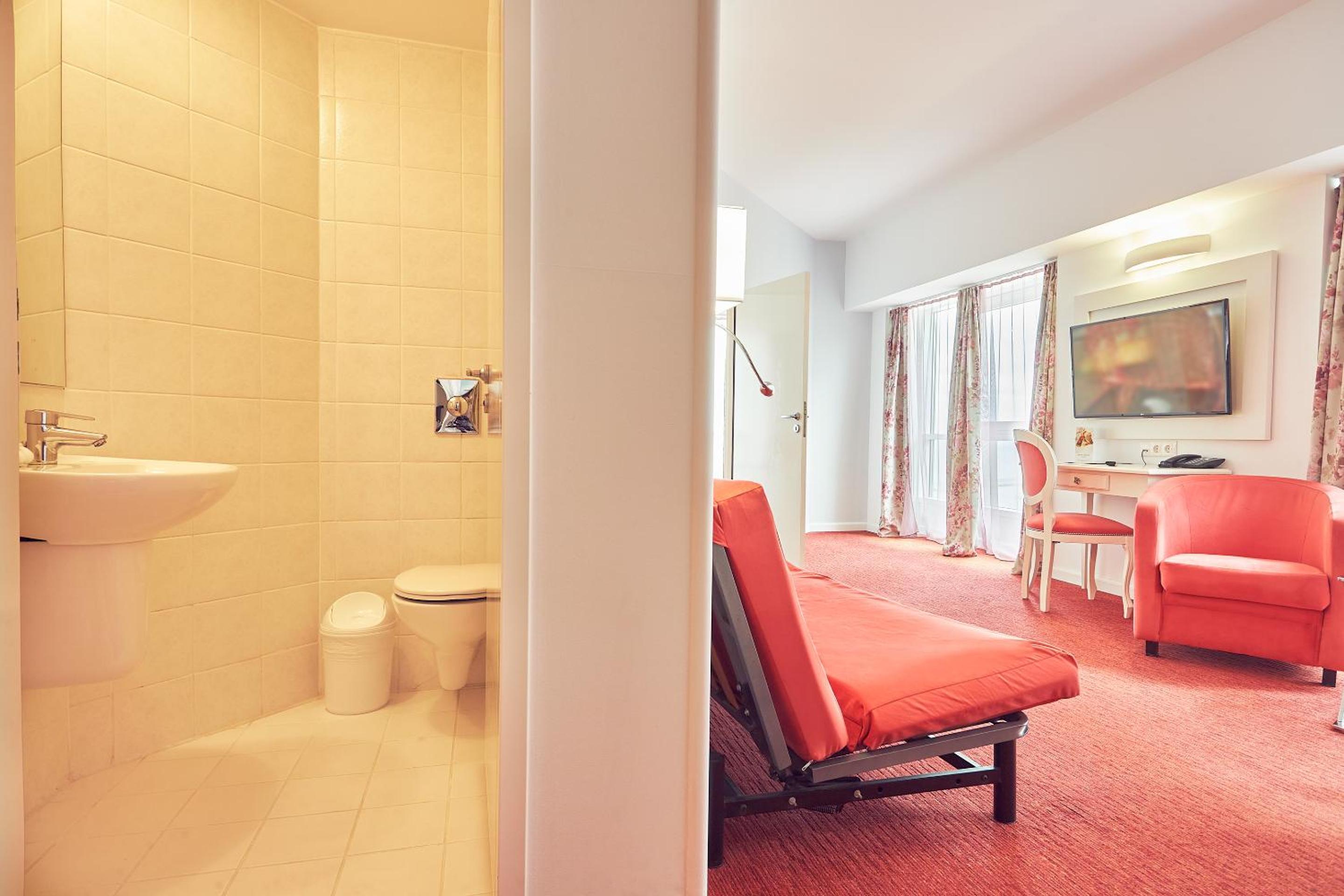 Family Suite - Photo 6