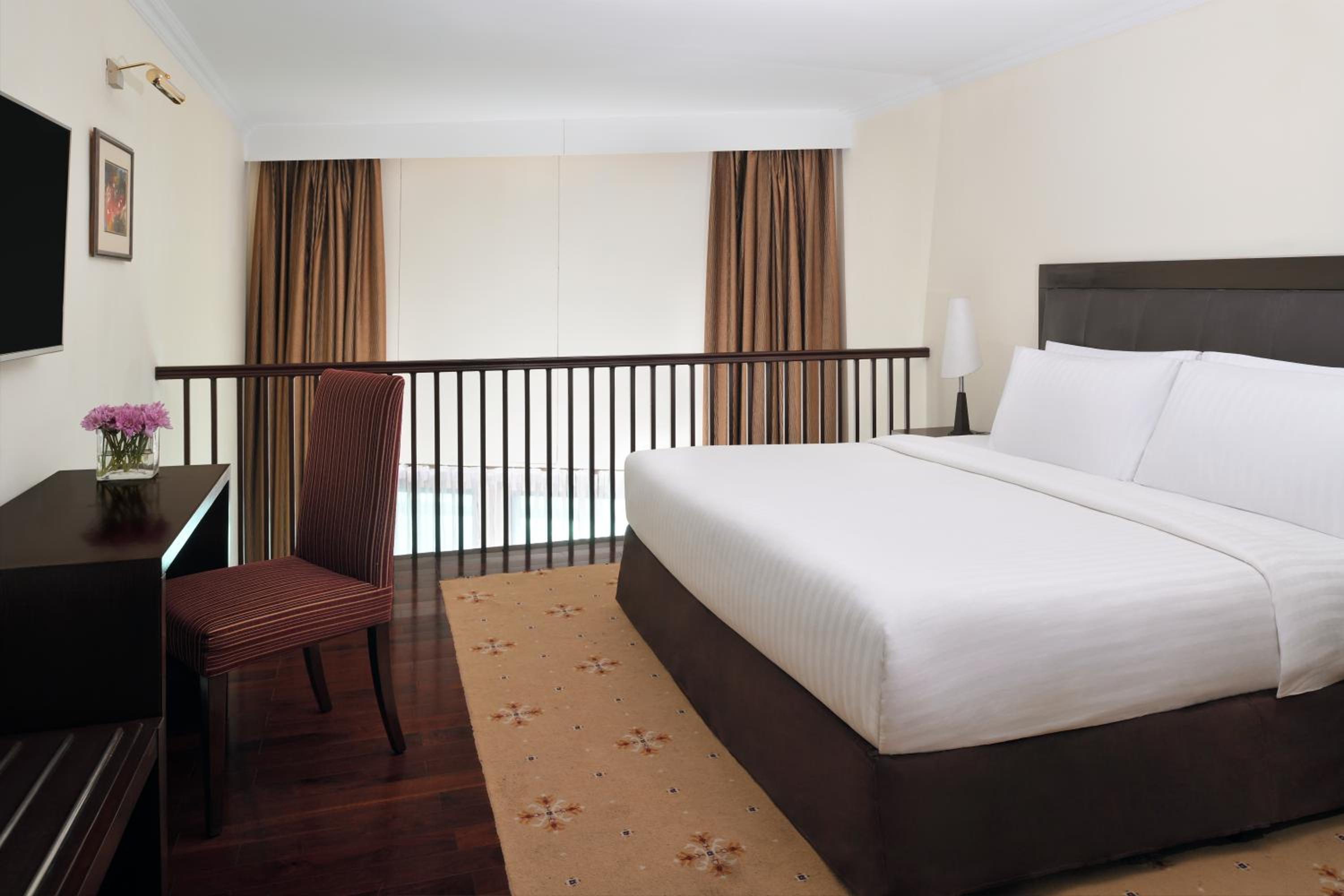 Superior Queen Room