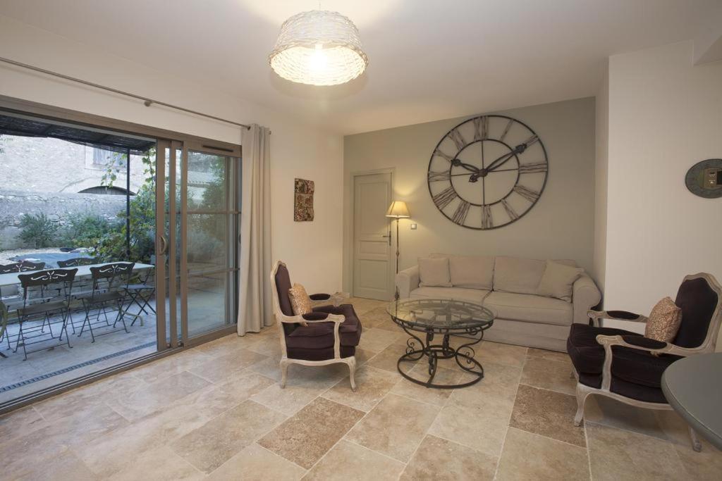 Privilege Villa with Swimming Pool photo 2