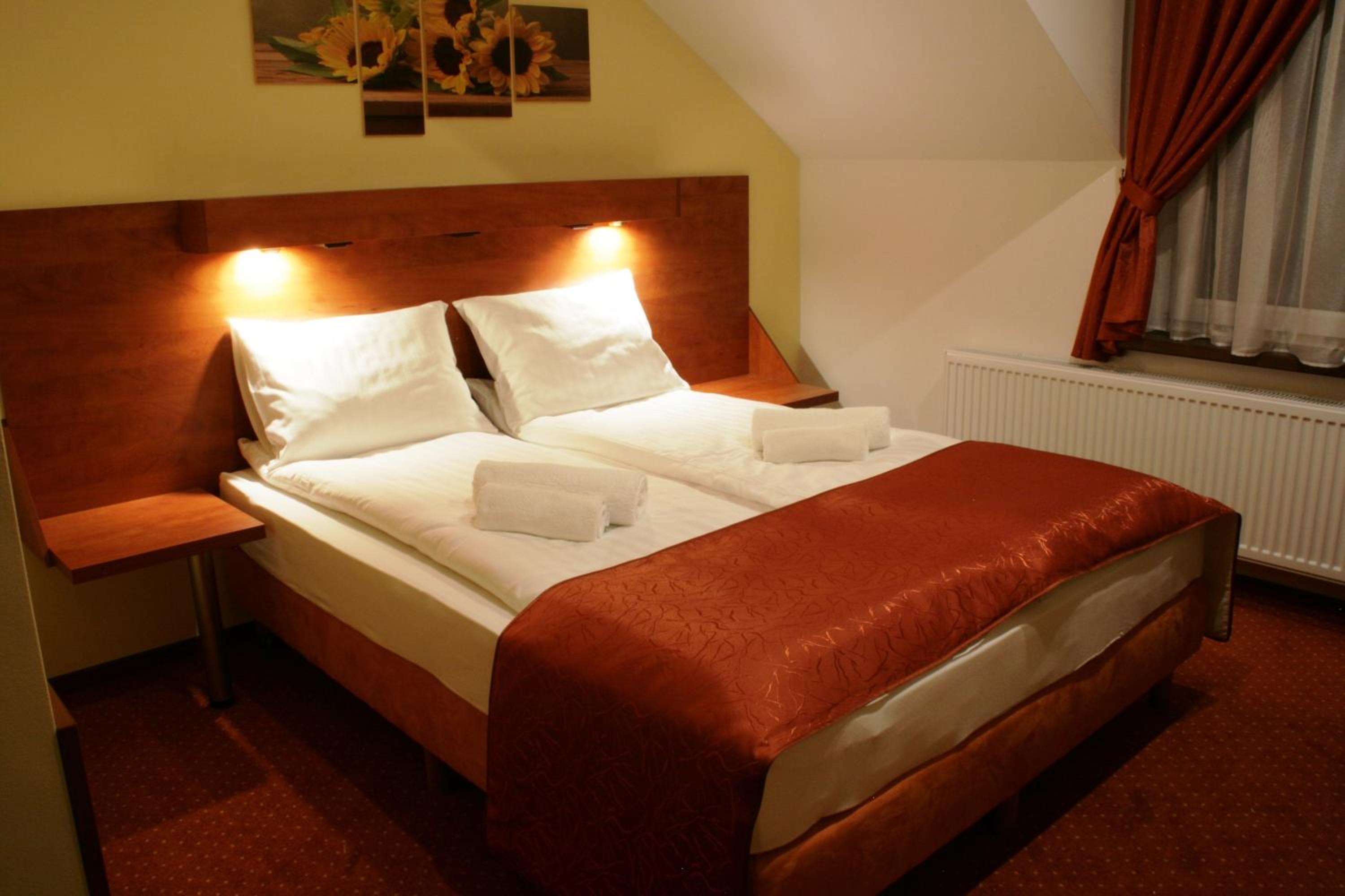 Large Double or Twin Room - Photo 4