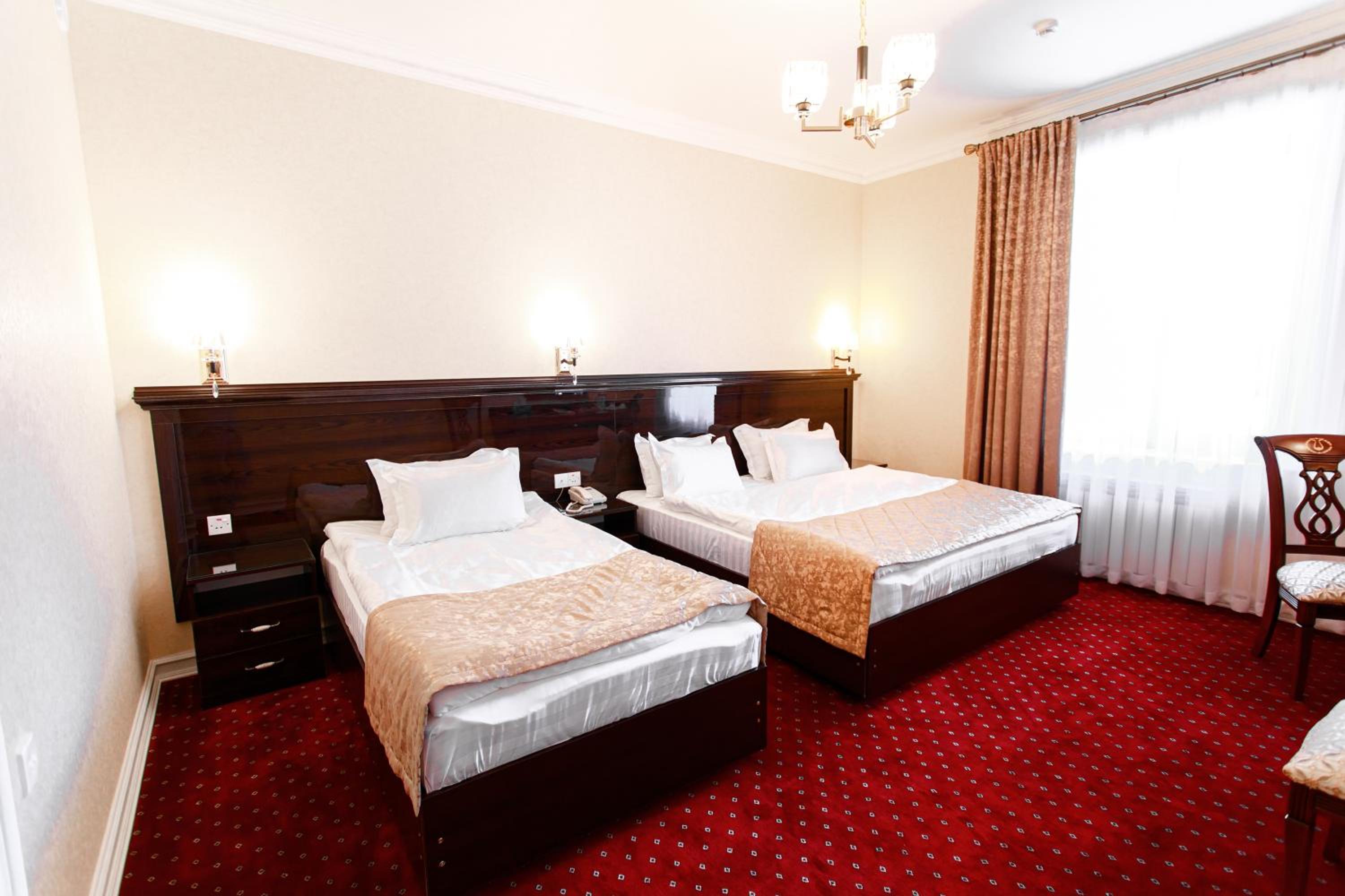 Large Double or Twin Room