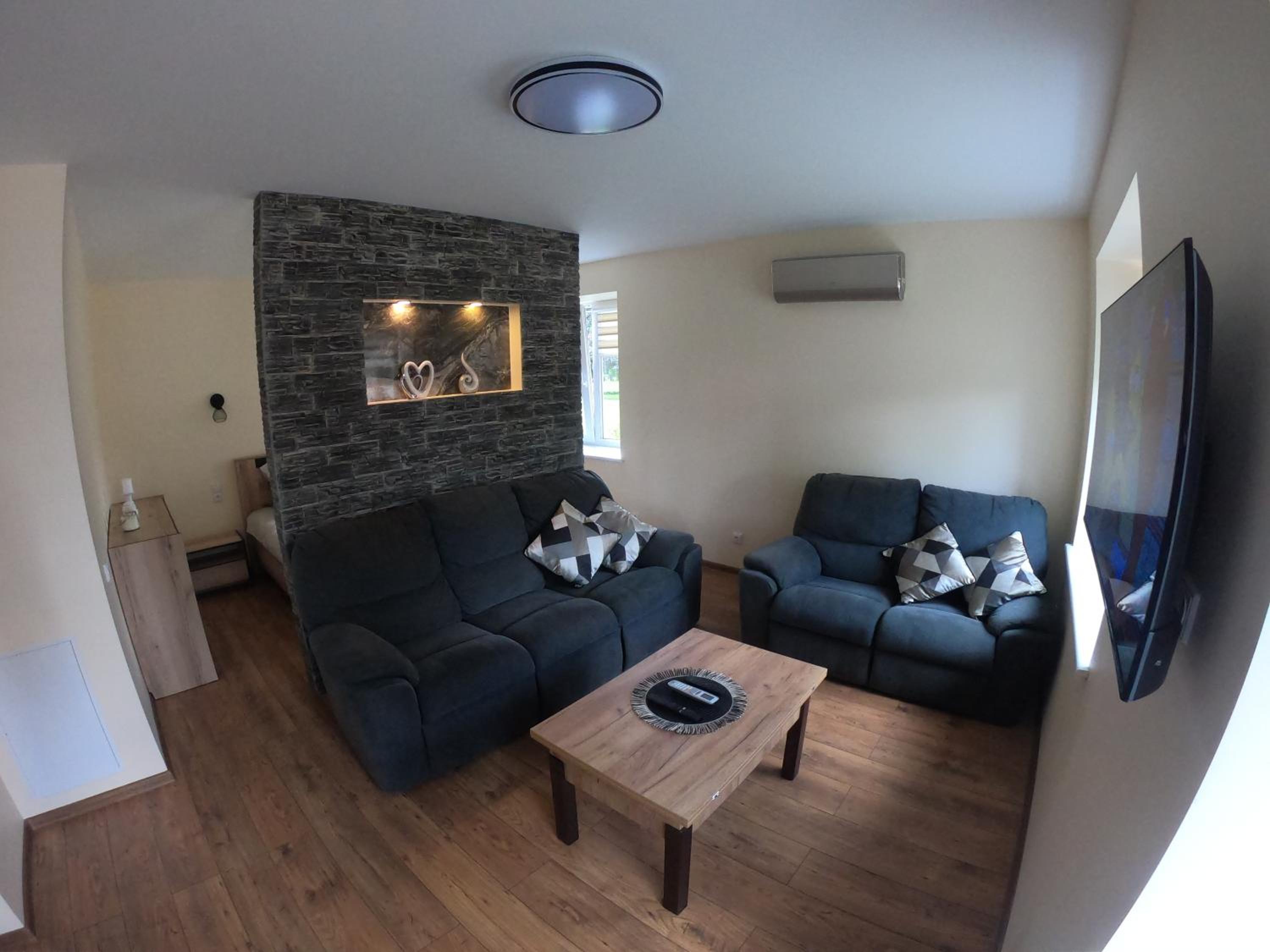 One-Bedroom Apartment - Photo 1