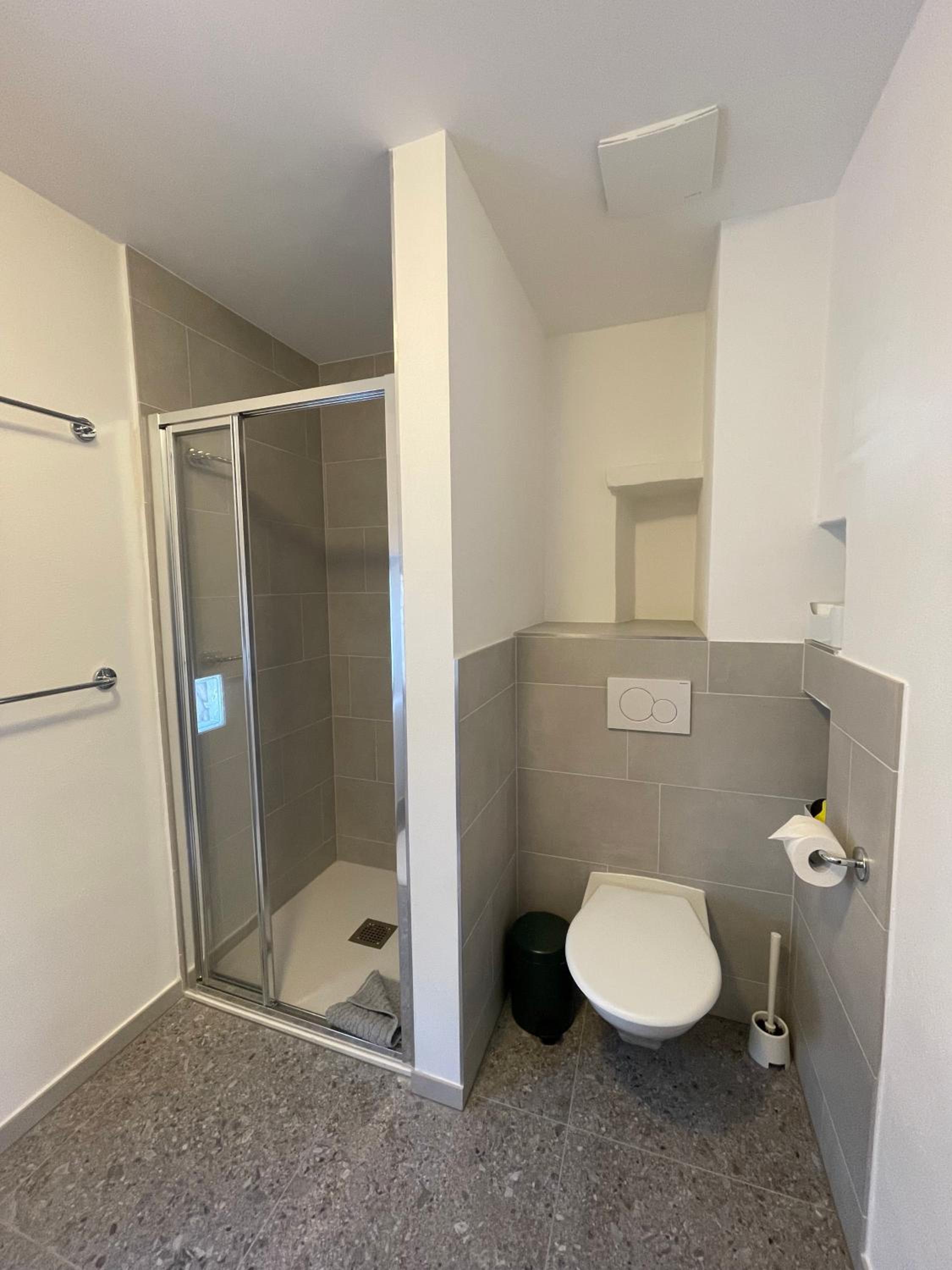 Quadruple Room with Private Bathroom photo 2