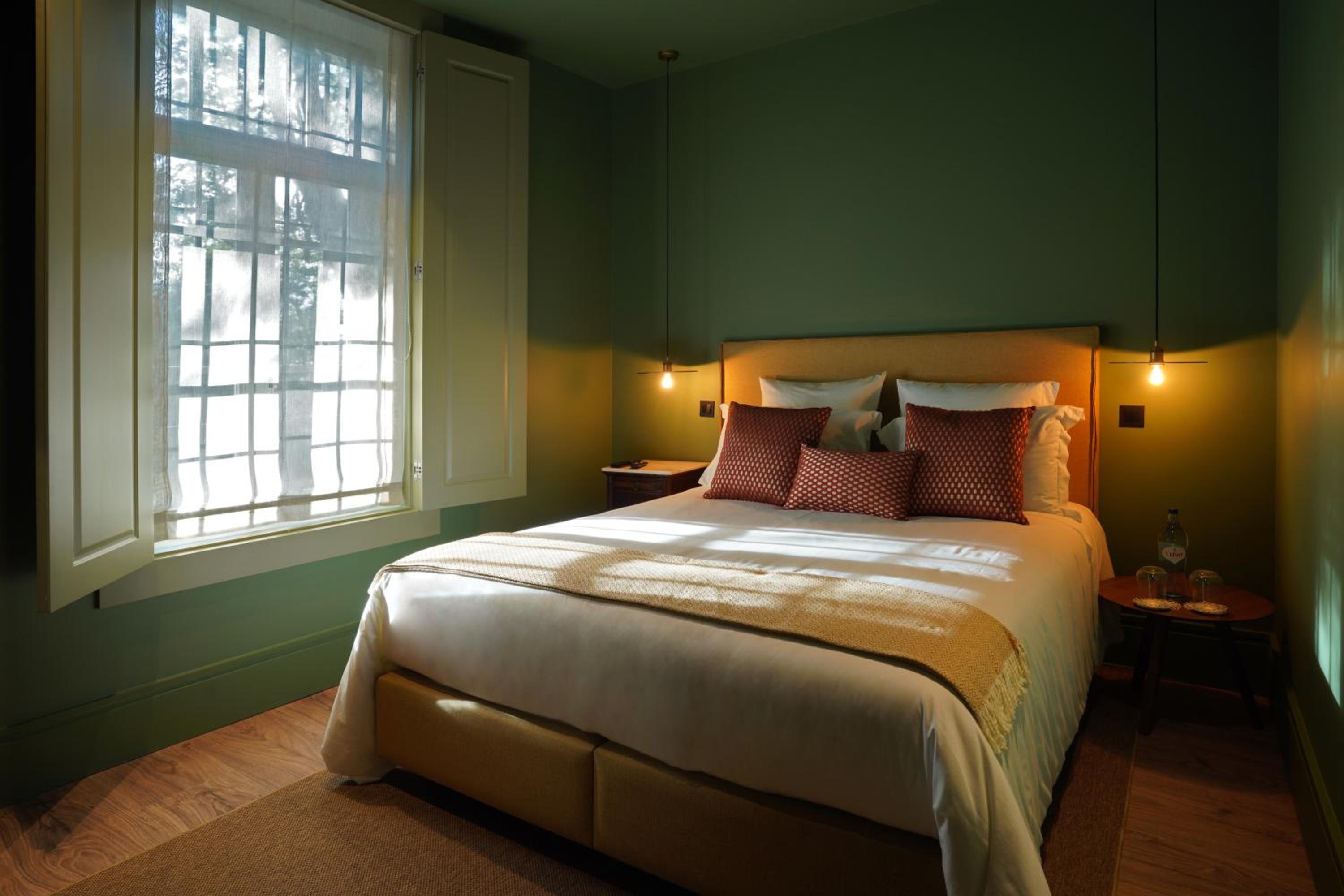 Double Room - Photo 2