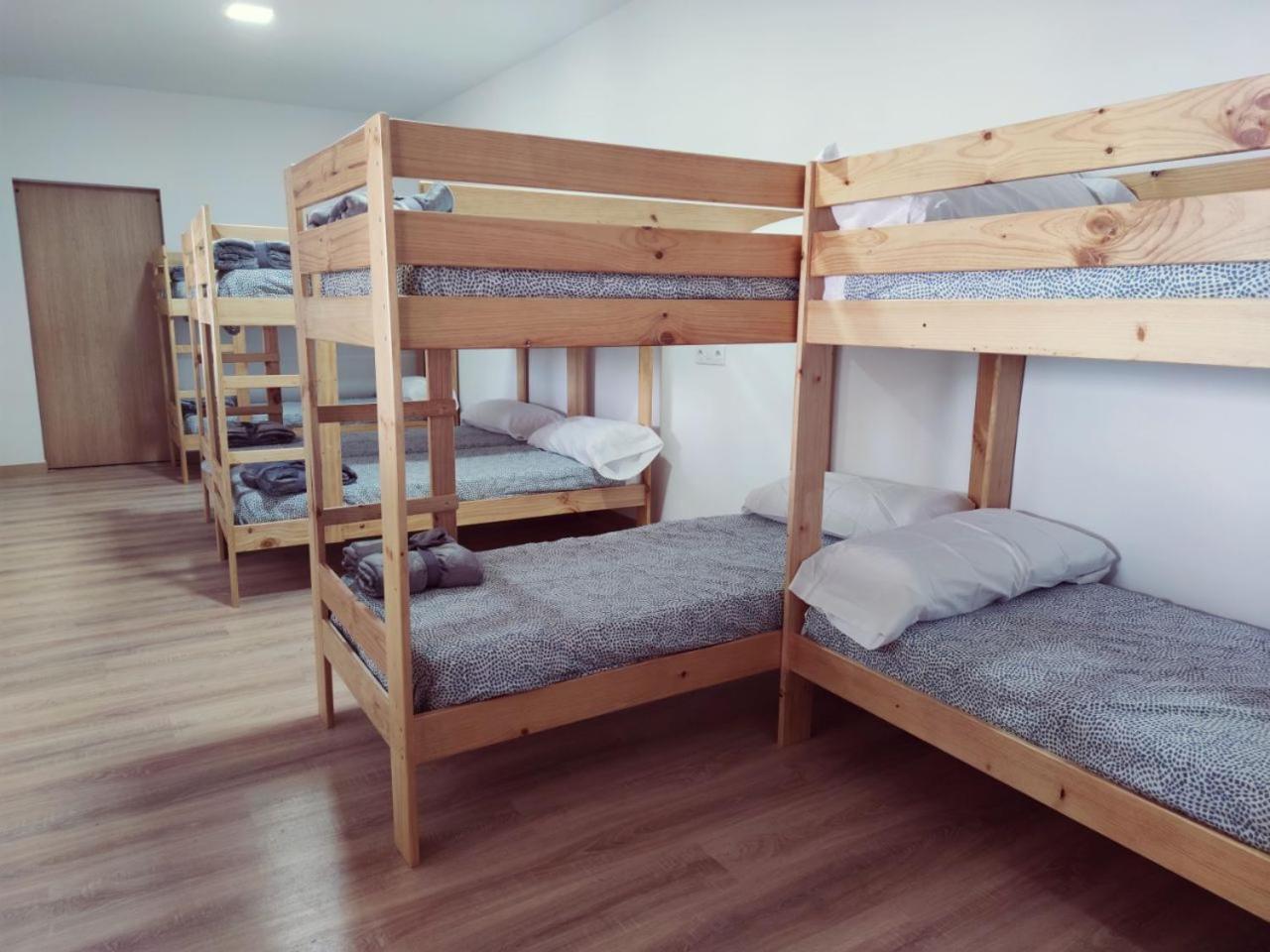 10-Bed Mixed Dormitory Room photo 1