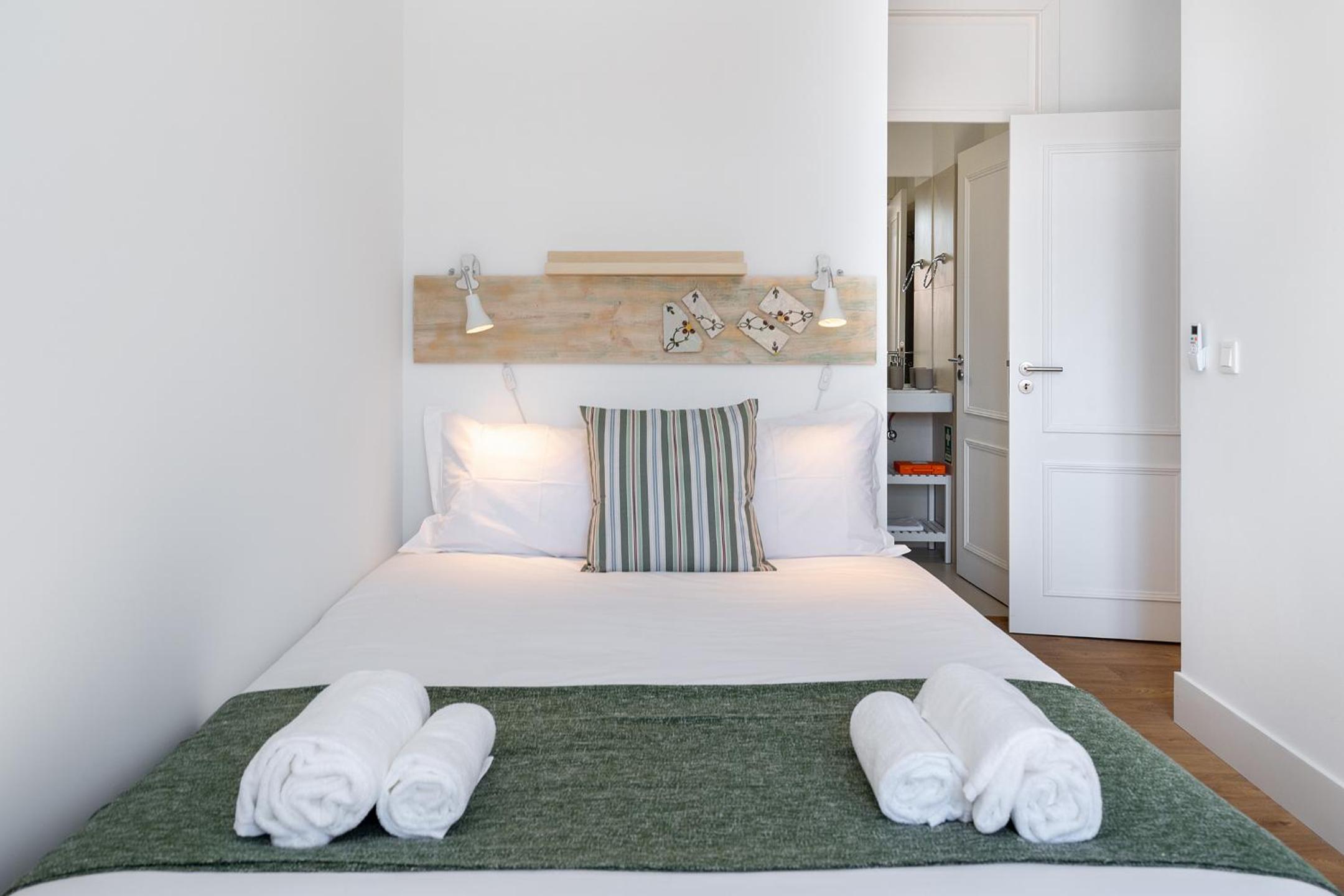 Two-Bedroom Apartment - Photo 8