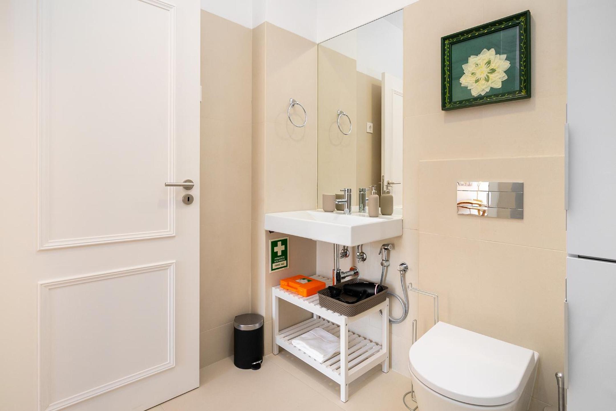 Two-Bedroom Apartment - Photo 4
