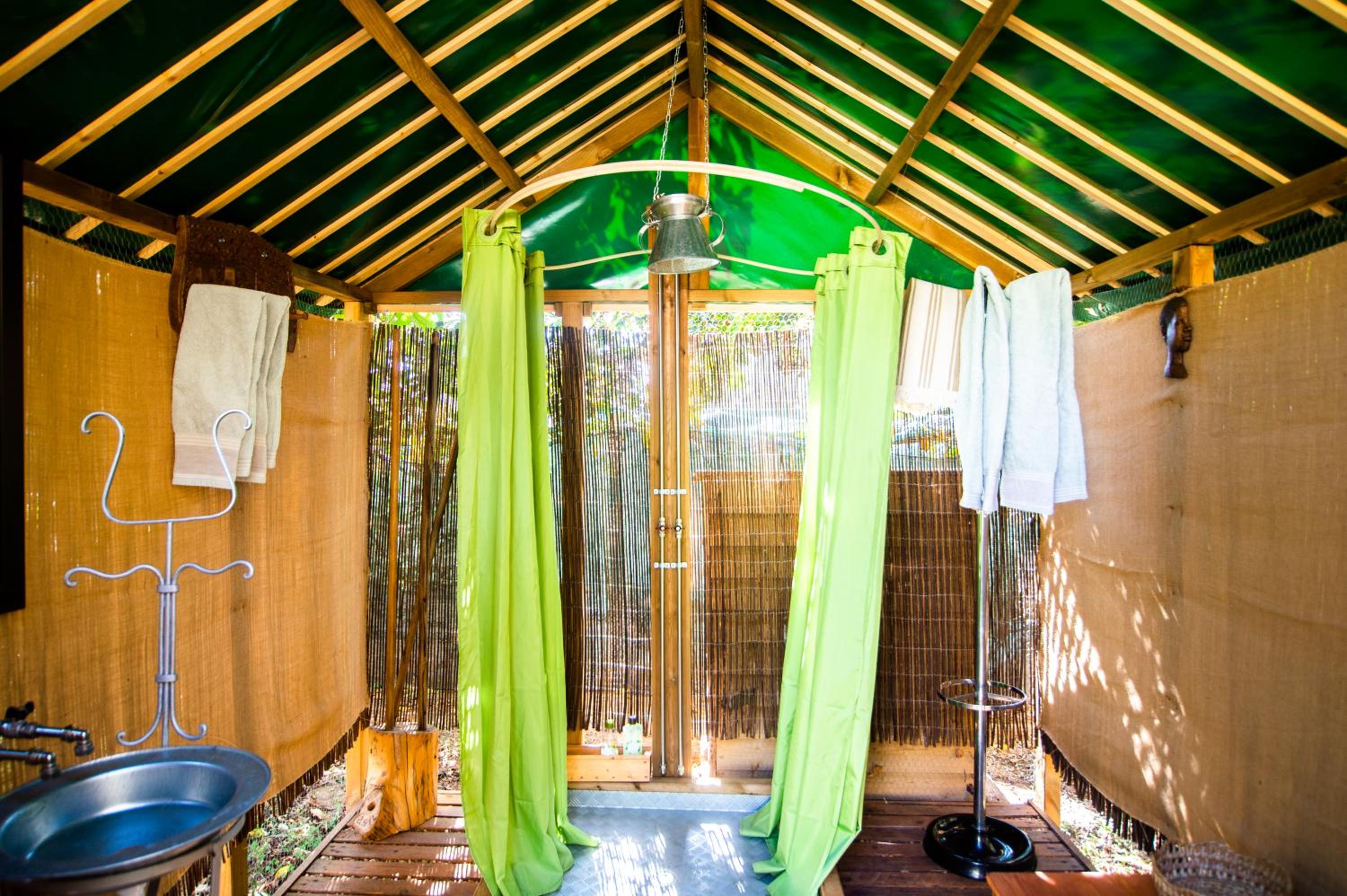 Bungalow photo 2