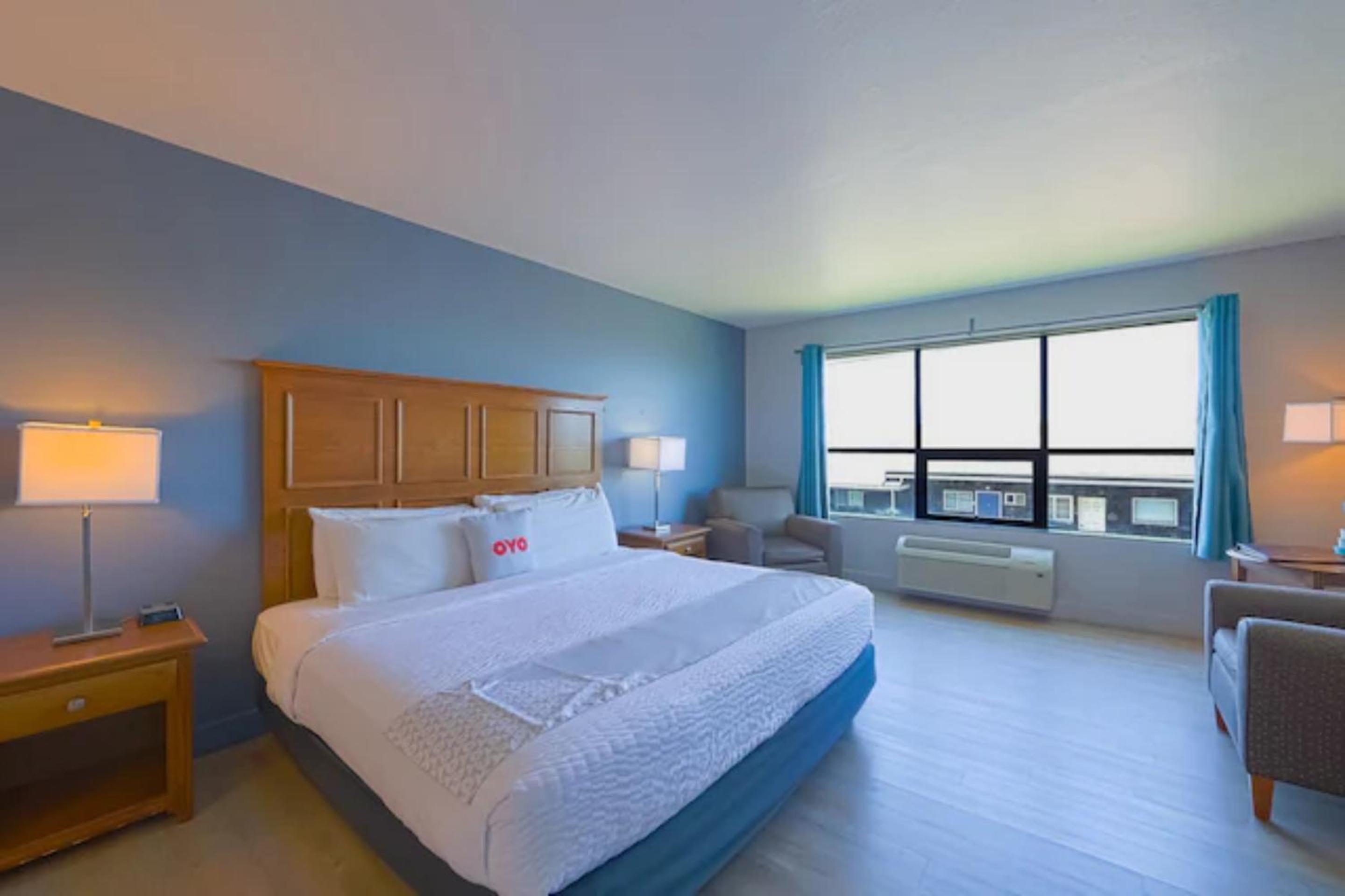 King Bed - Limited Ocean view	 photo 1