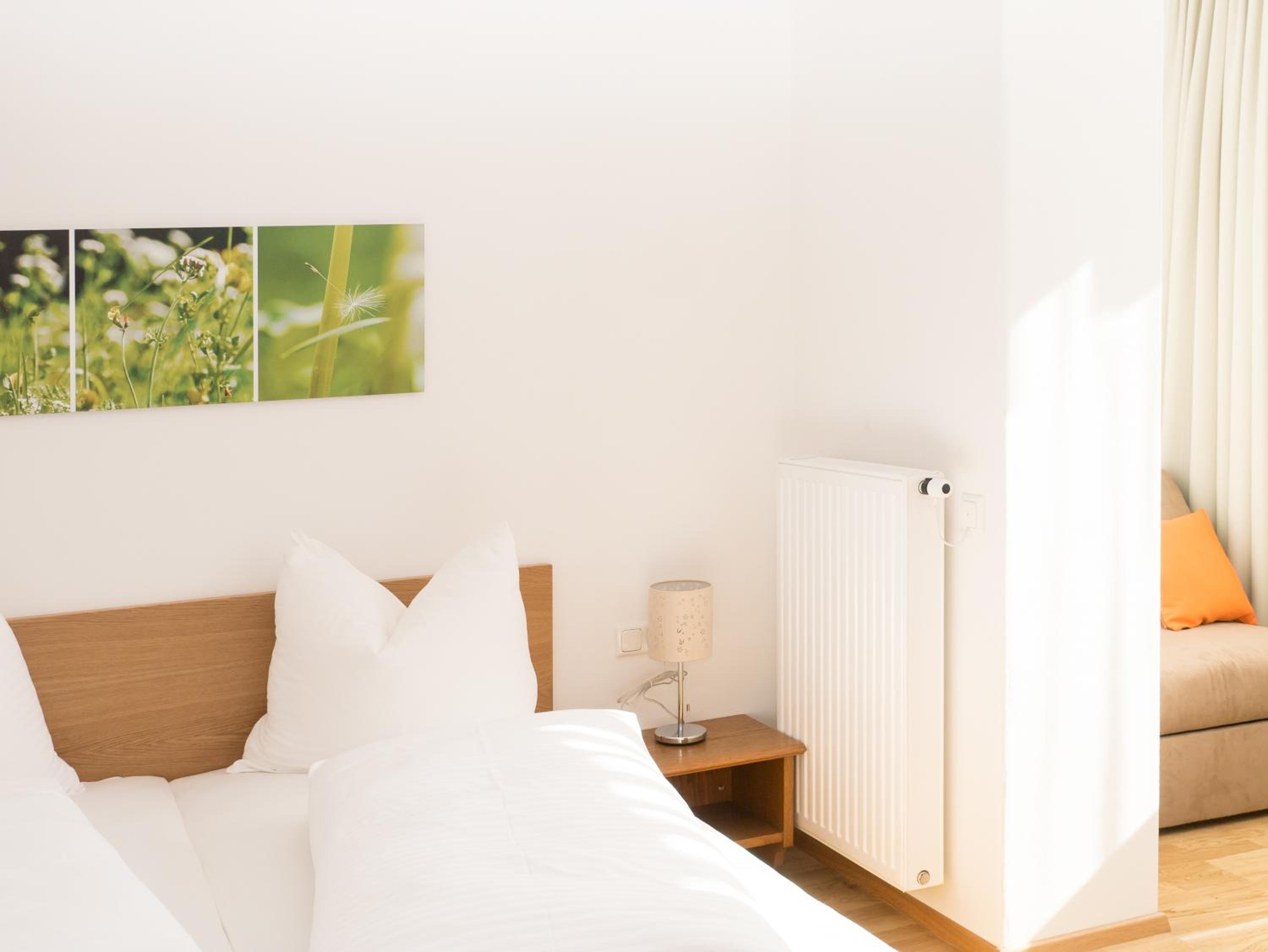 Two-Bedroom Apartment with Balcony photo 3