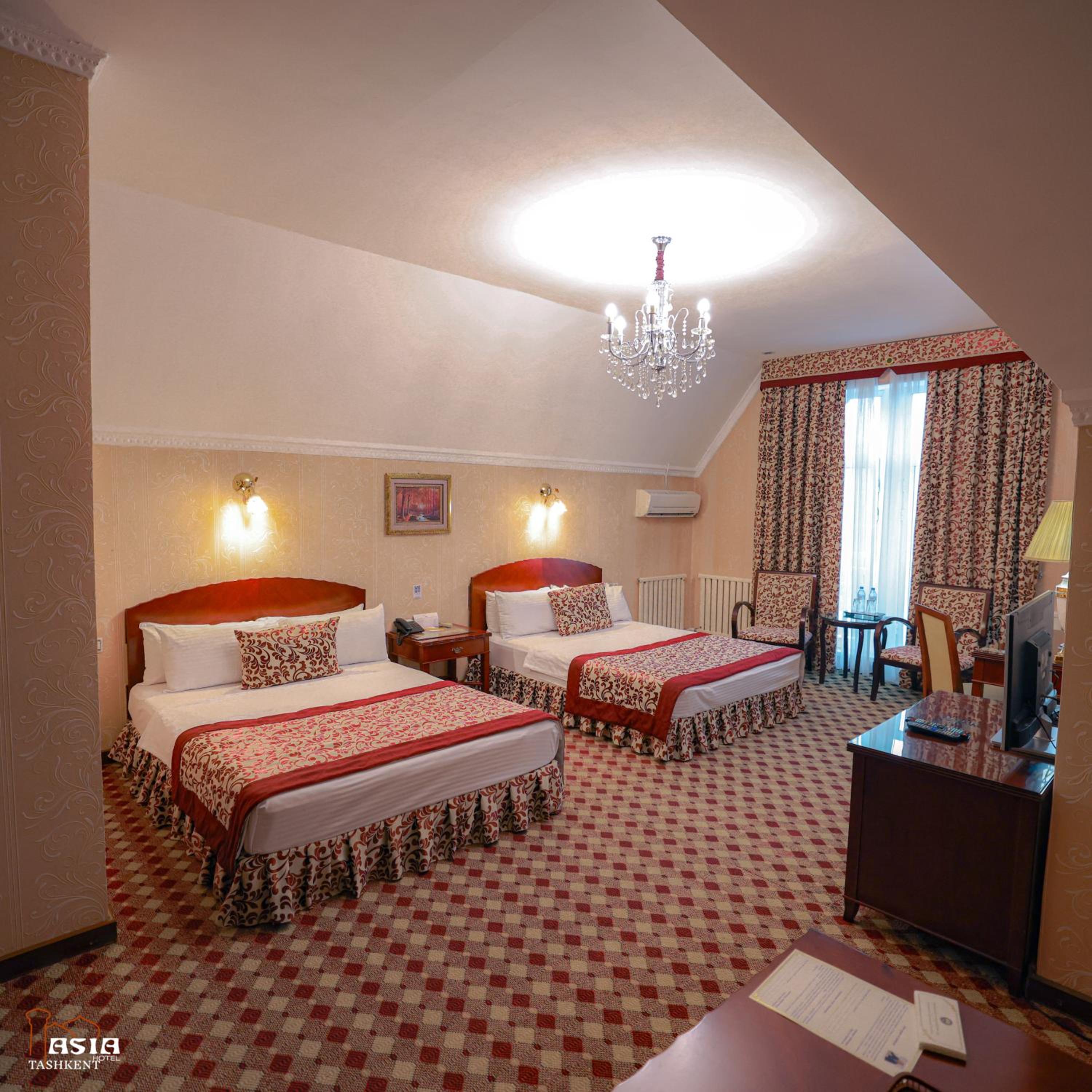 Deluxe Double or Twin Room - Photo 2