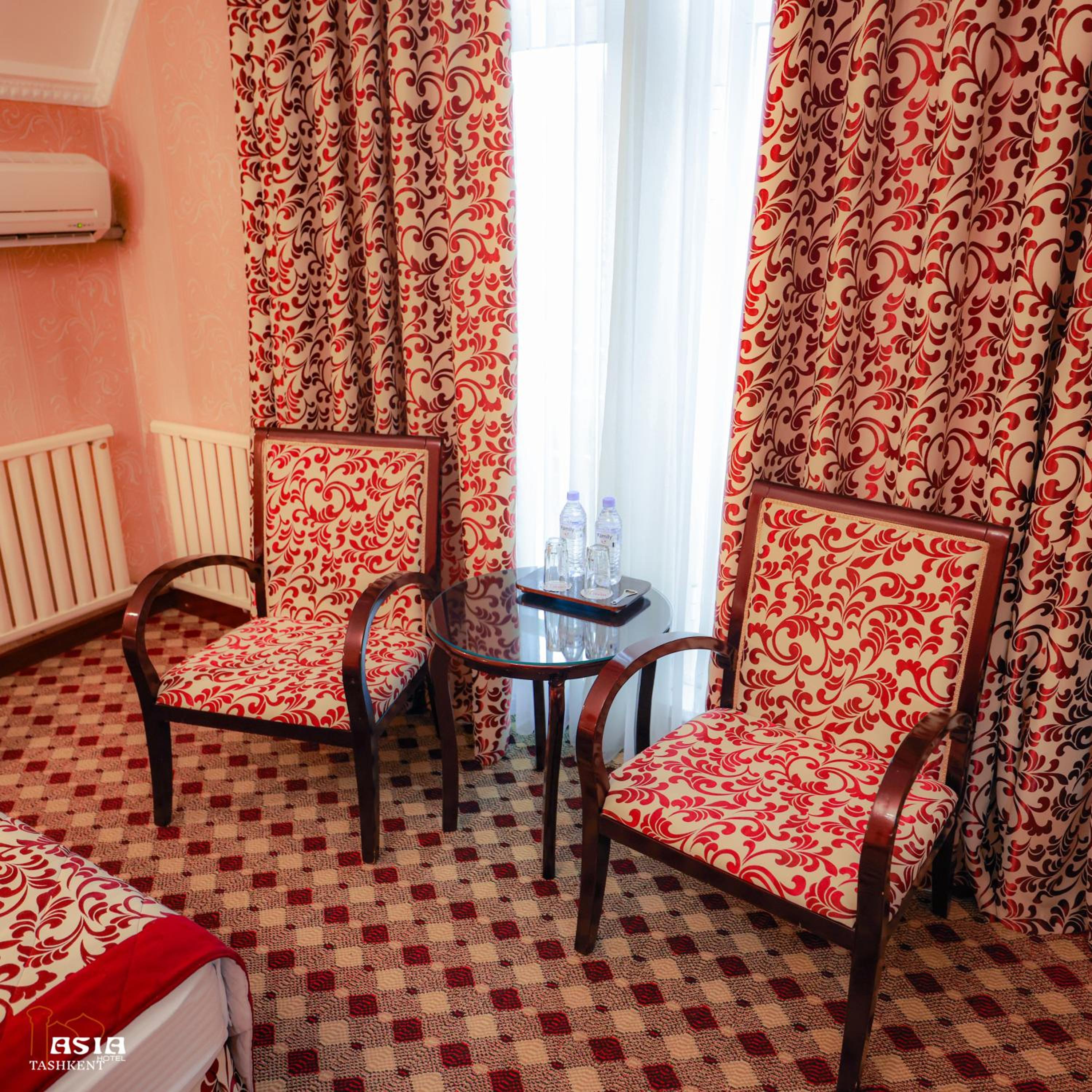 Standard Twin Room - Photo 1