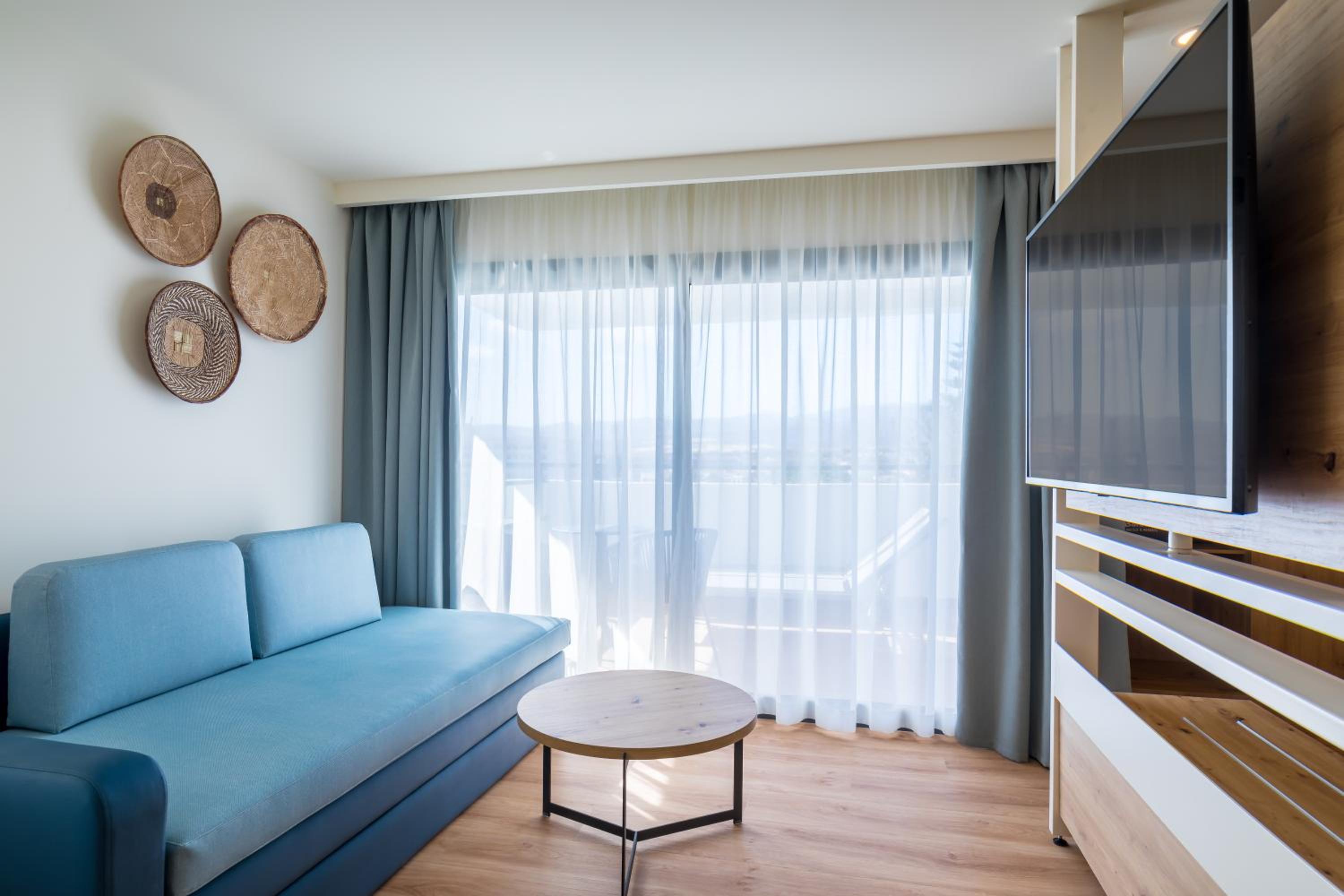 Deluxe Junior Suite