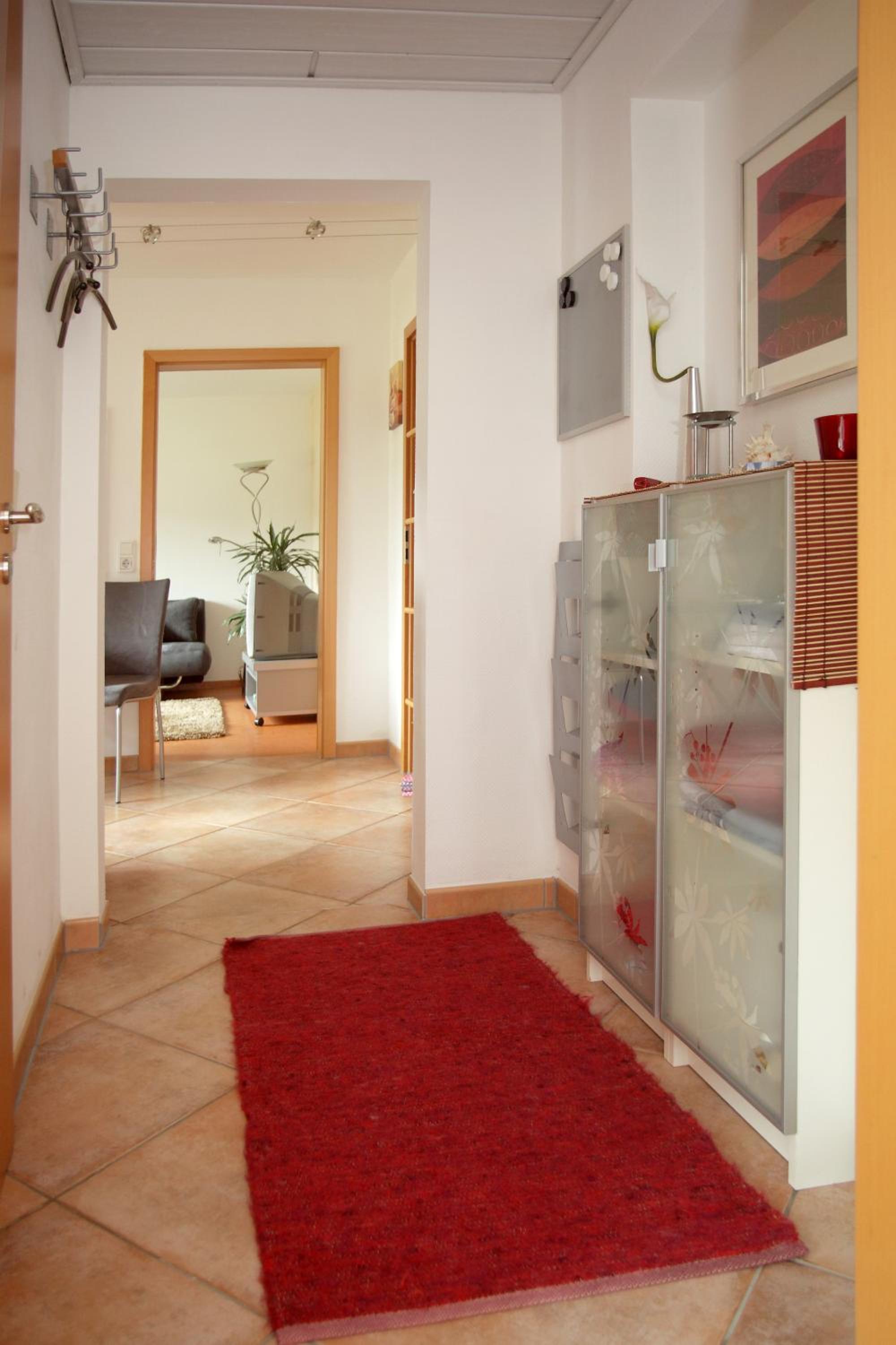 Apartment with Mountain View photo 2