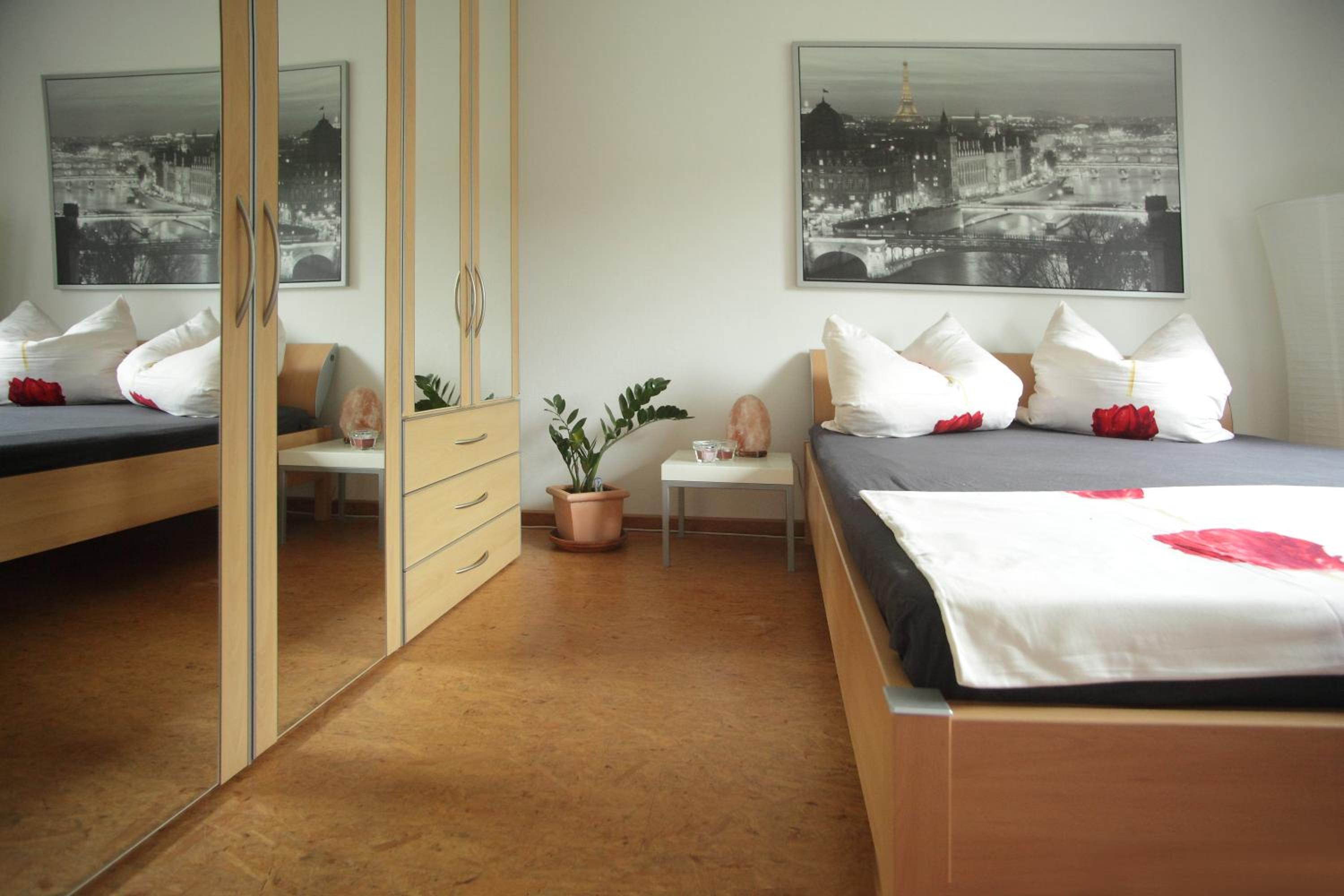Apartment with Mountain View photo 2