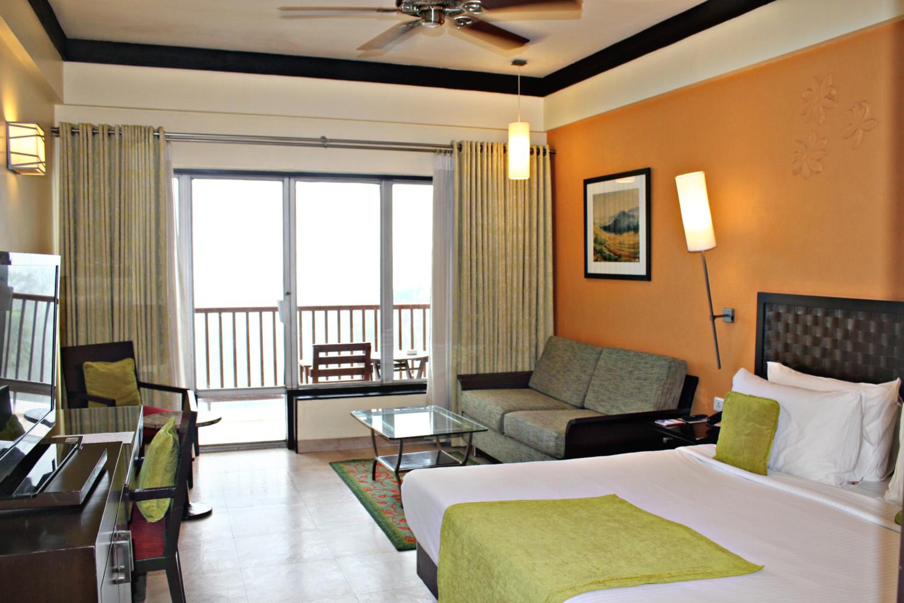Classic Deluxe Twin with 20% off on Session on Spa , Food & Beverages and complimentary Access to Water Park Rides - Photo 7