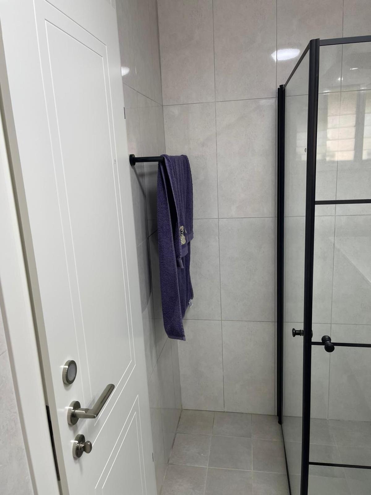Two-Bedroom Apartment - Photo 4