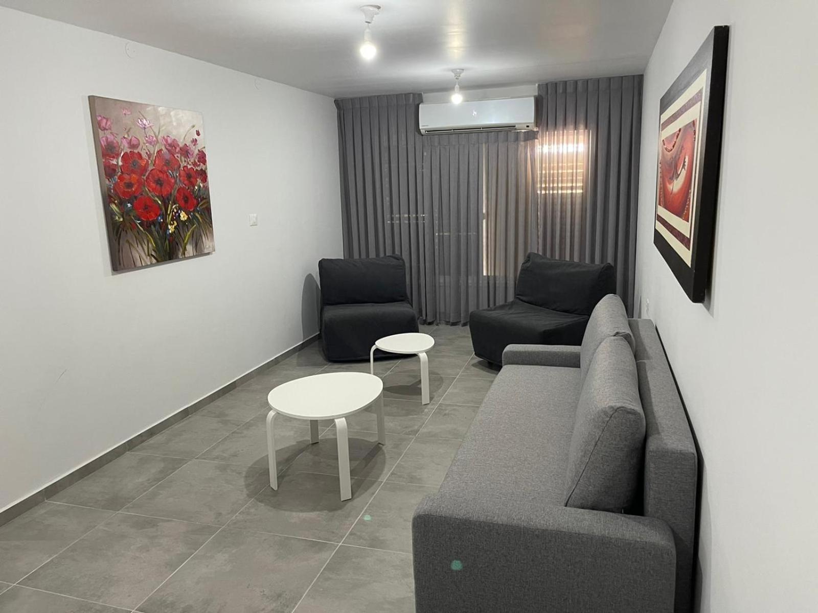 Two-Bedroom Apartment - Photo 7