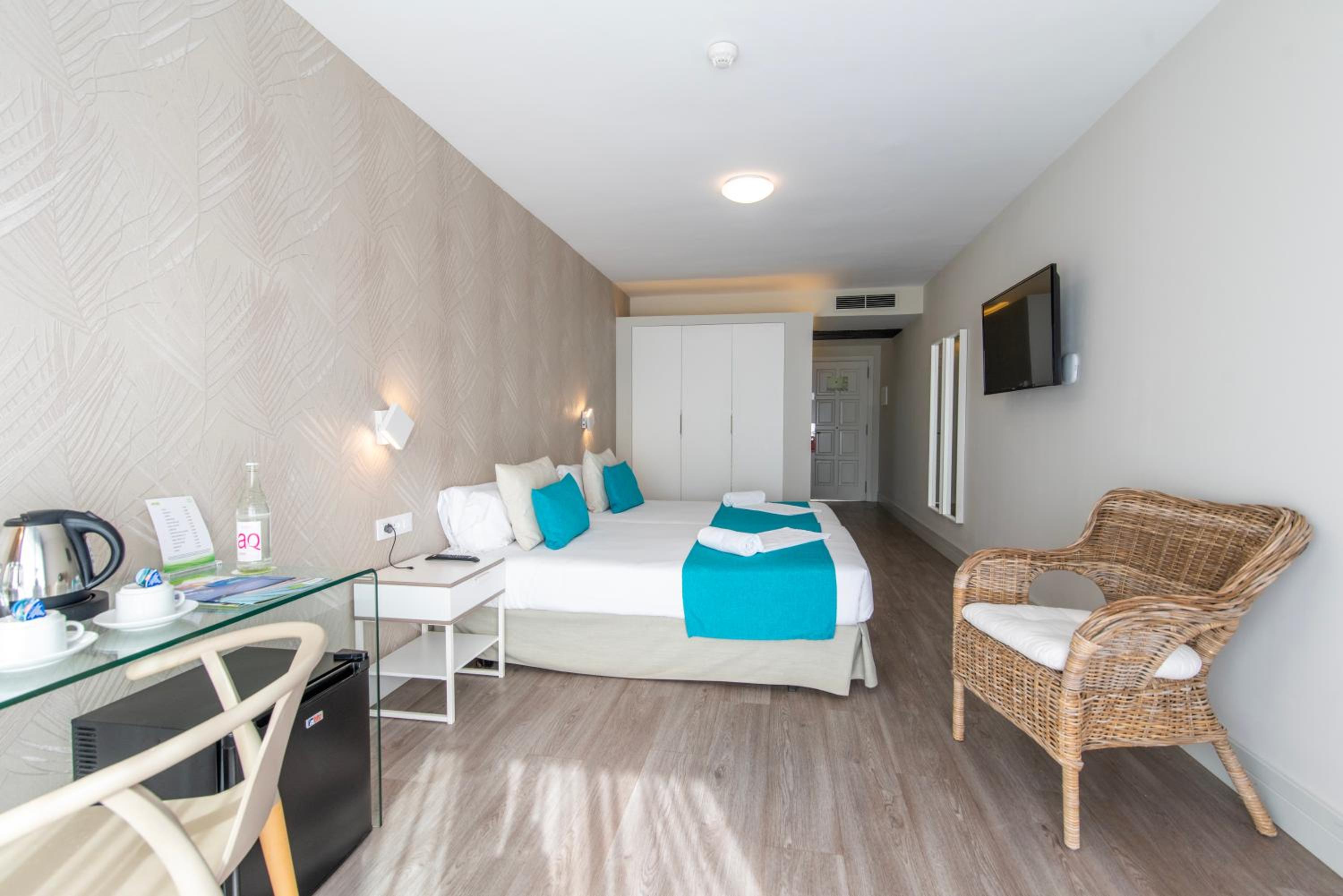 Double or Twin Room photo 2
