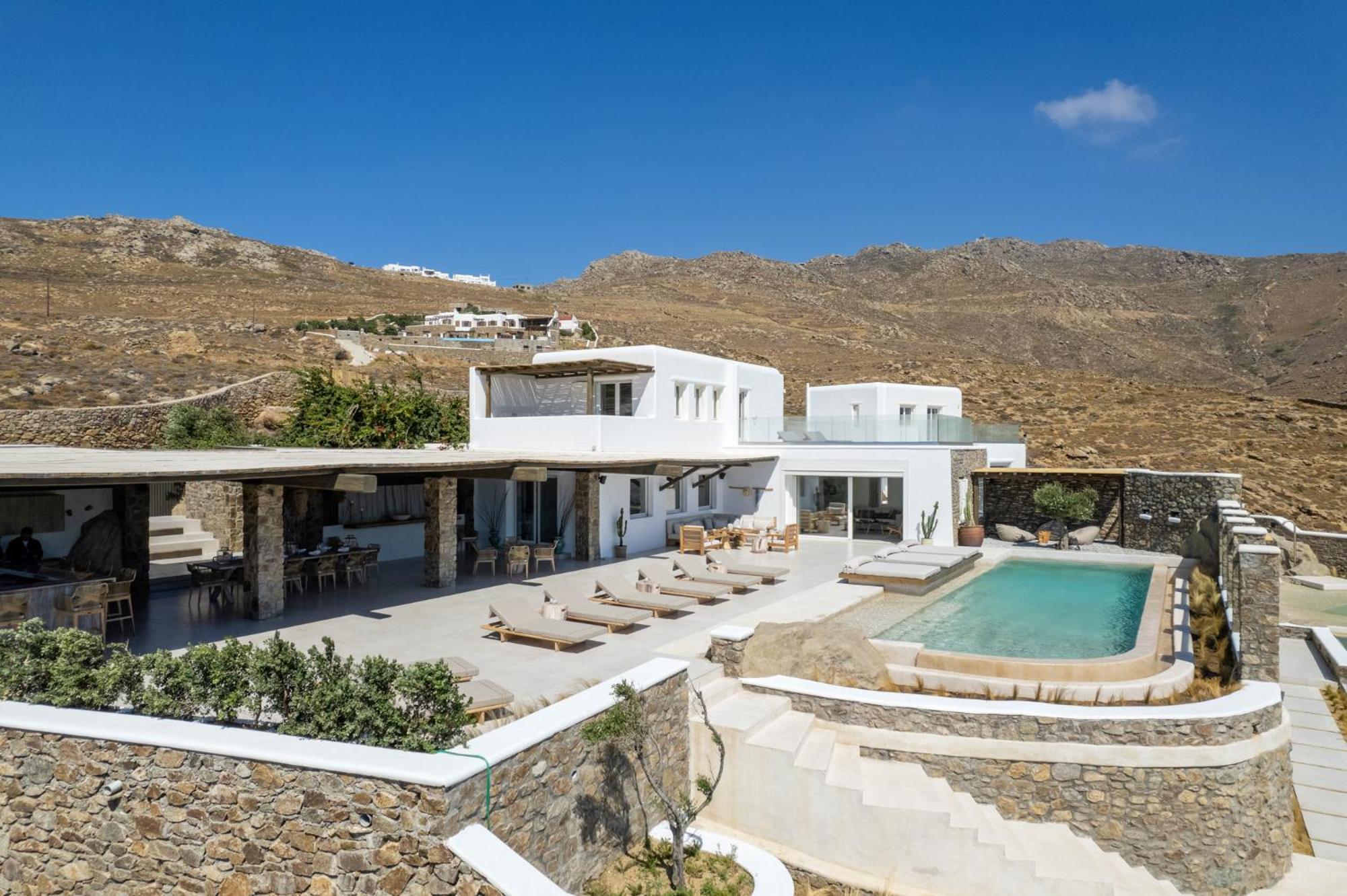  7 Bedroom Villa with private pool and sea view  photo 3