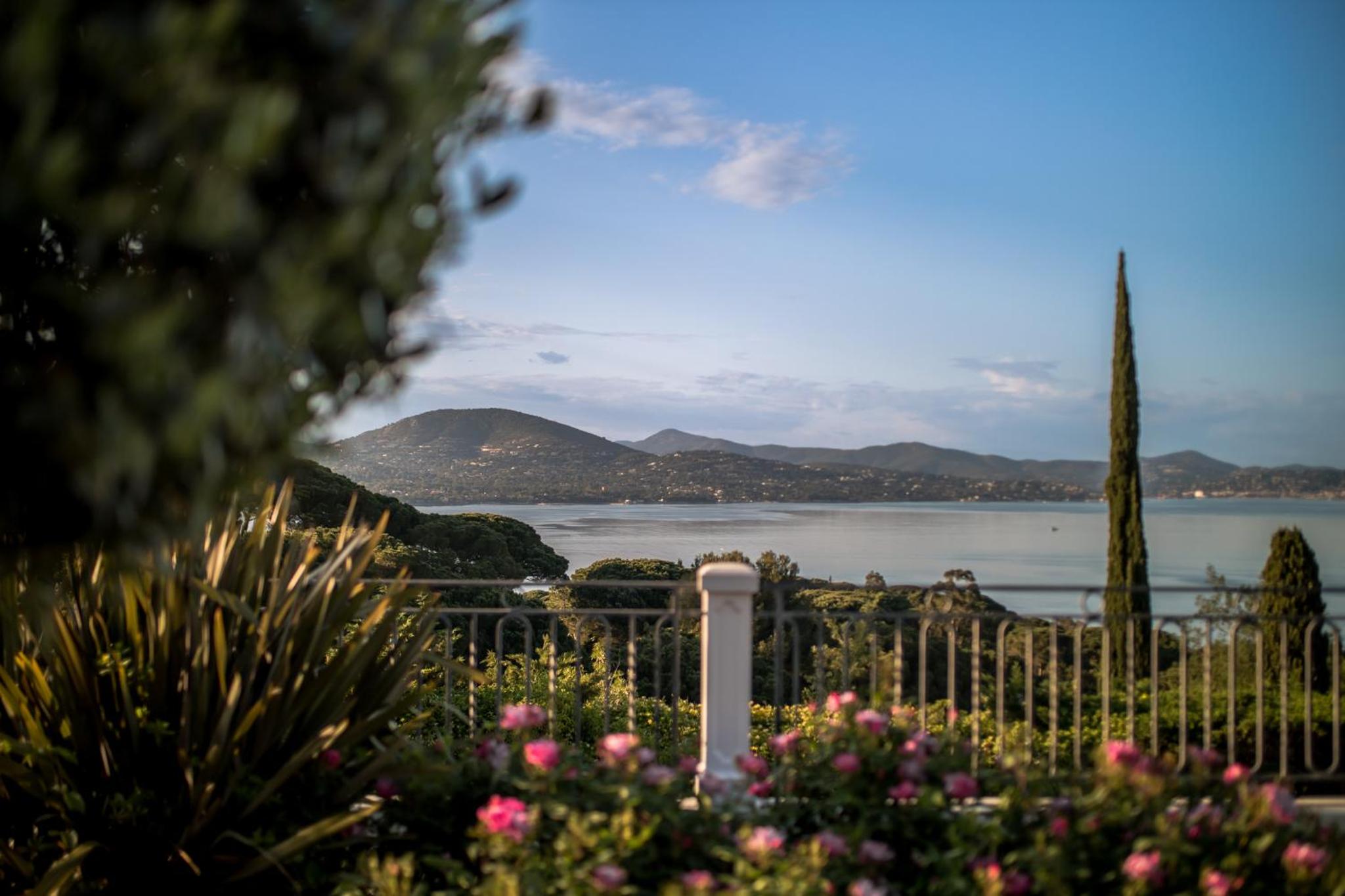 Deluxe Double Room with Sea View - Photo 6
