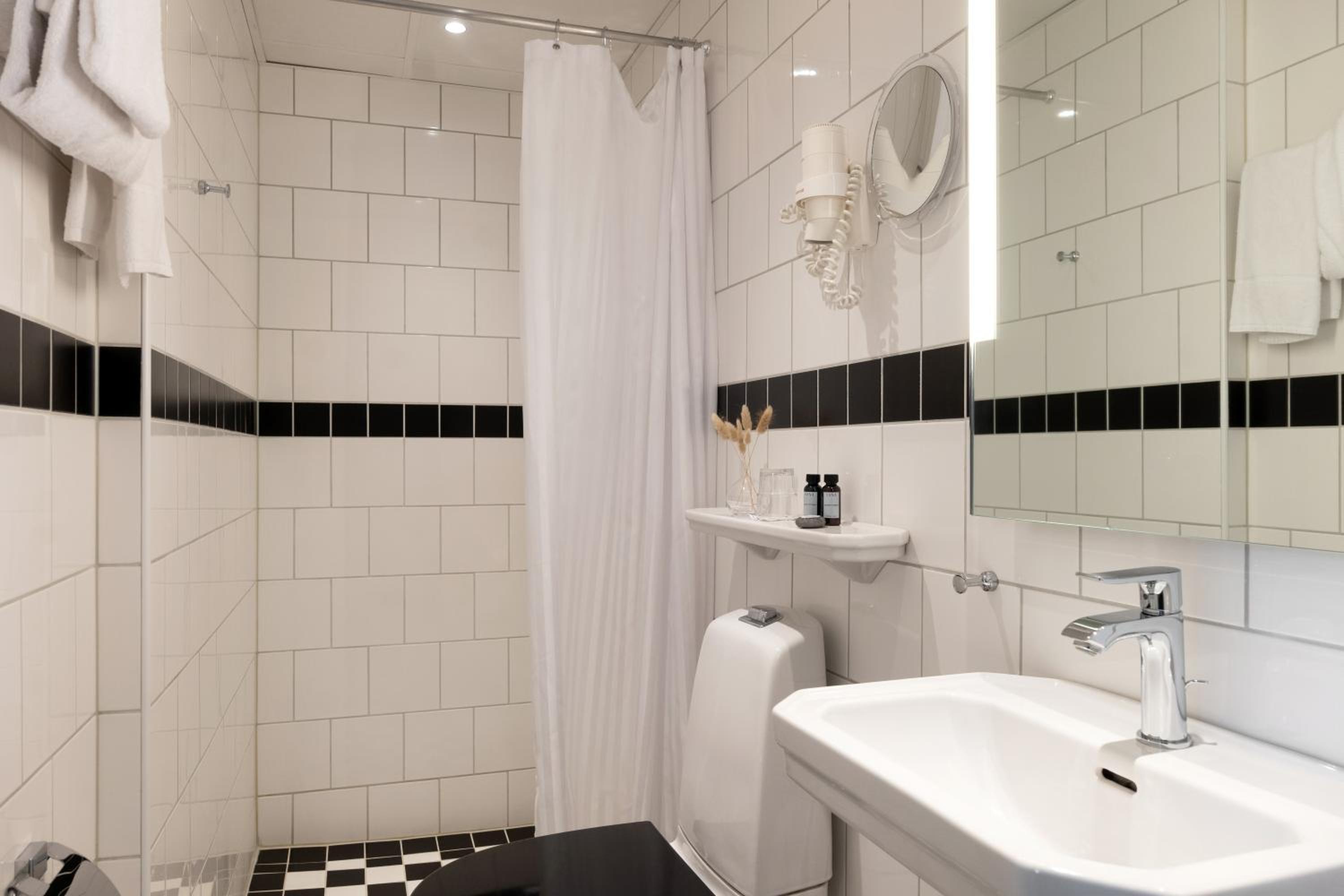 Standard Single - Lilla Hotellet photo 3