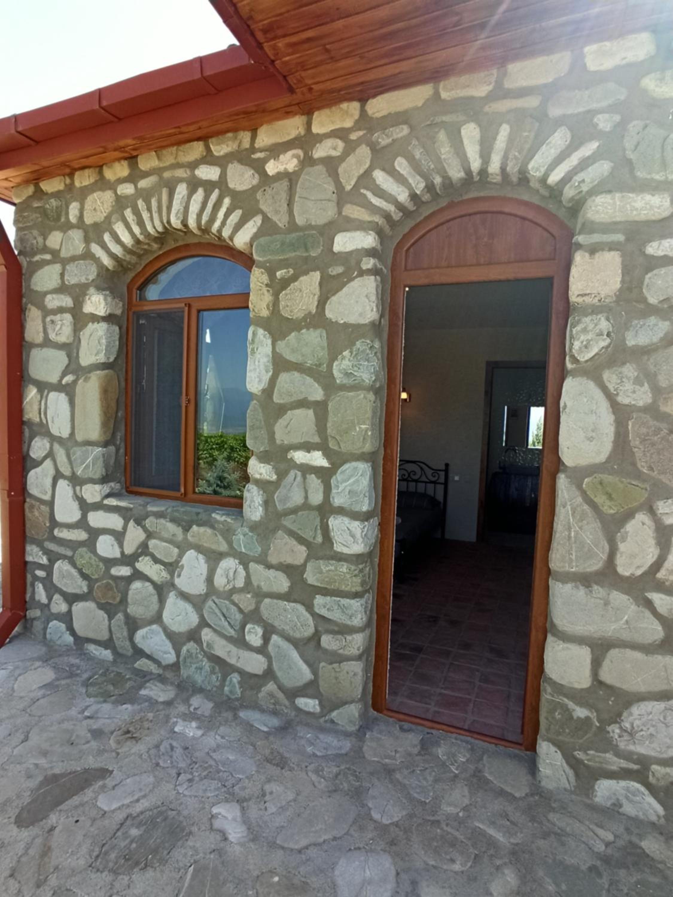 Double Room with Pool View - Photo 12