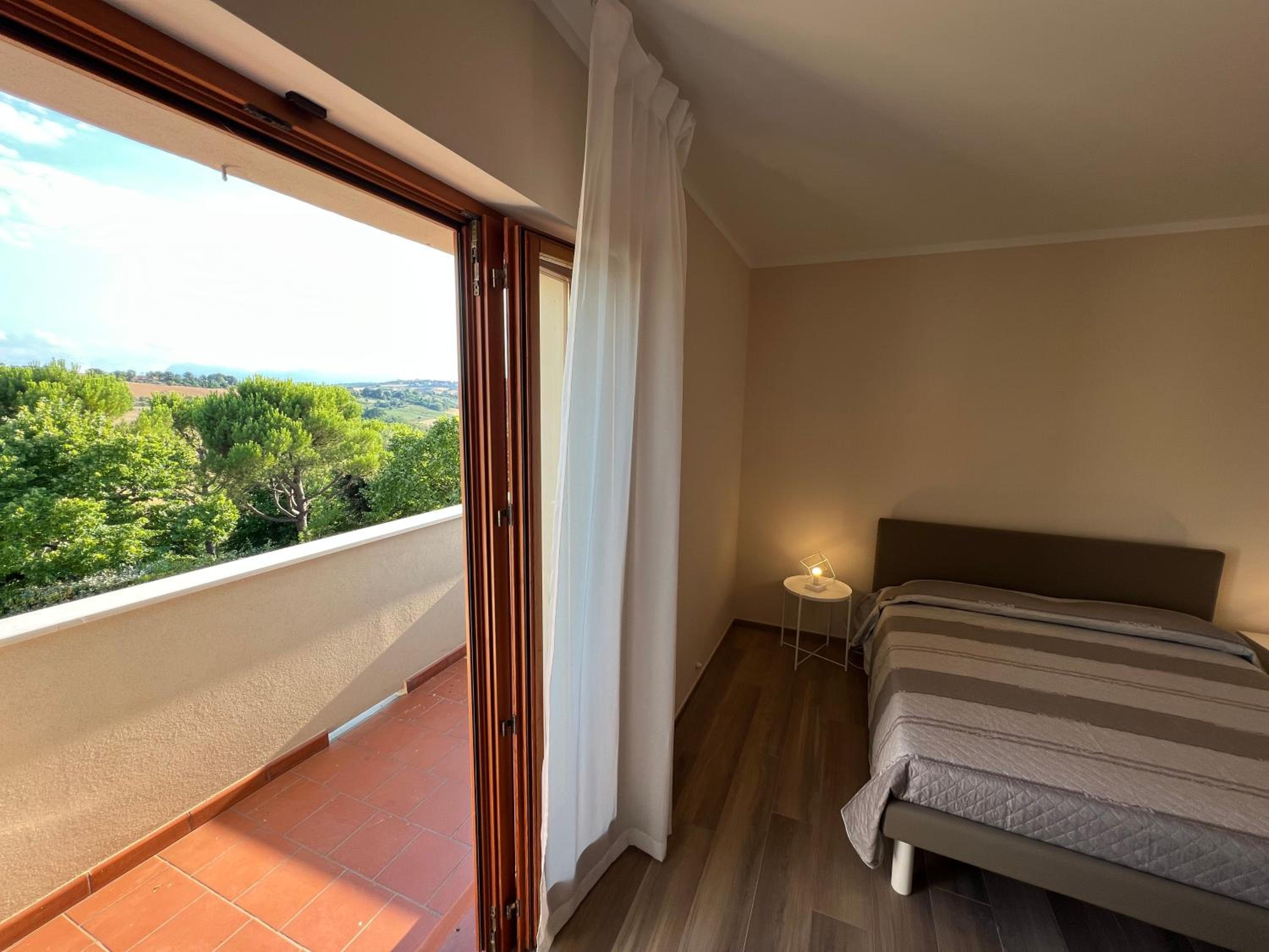 Triple Room with Balcony photo 2