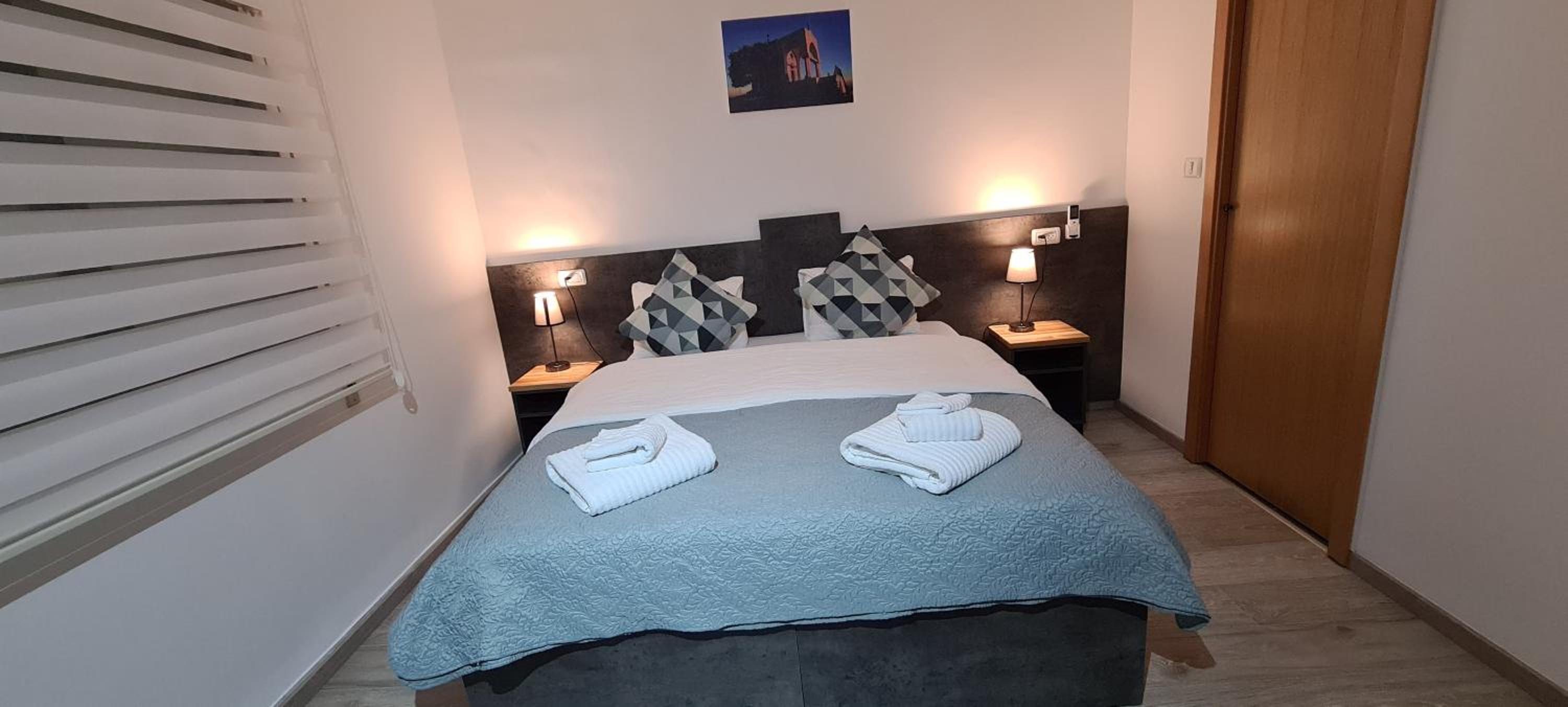 Deluxe Double or Twin Room - Photo 14