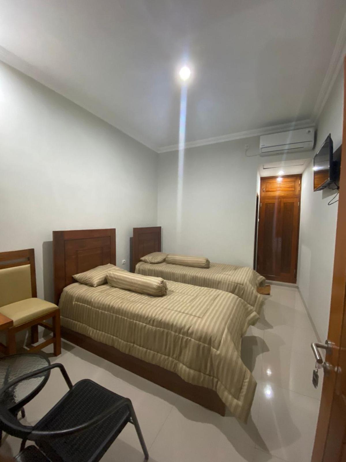 Standard Twin Room photo 3