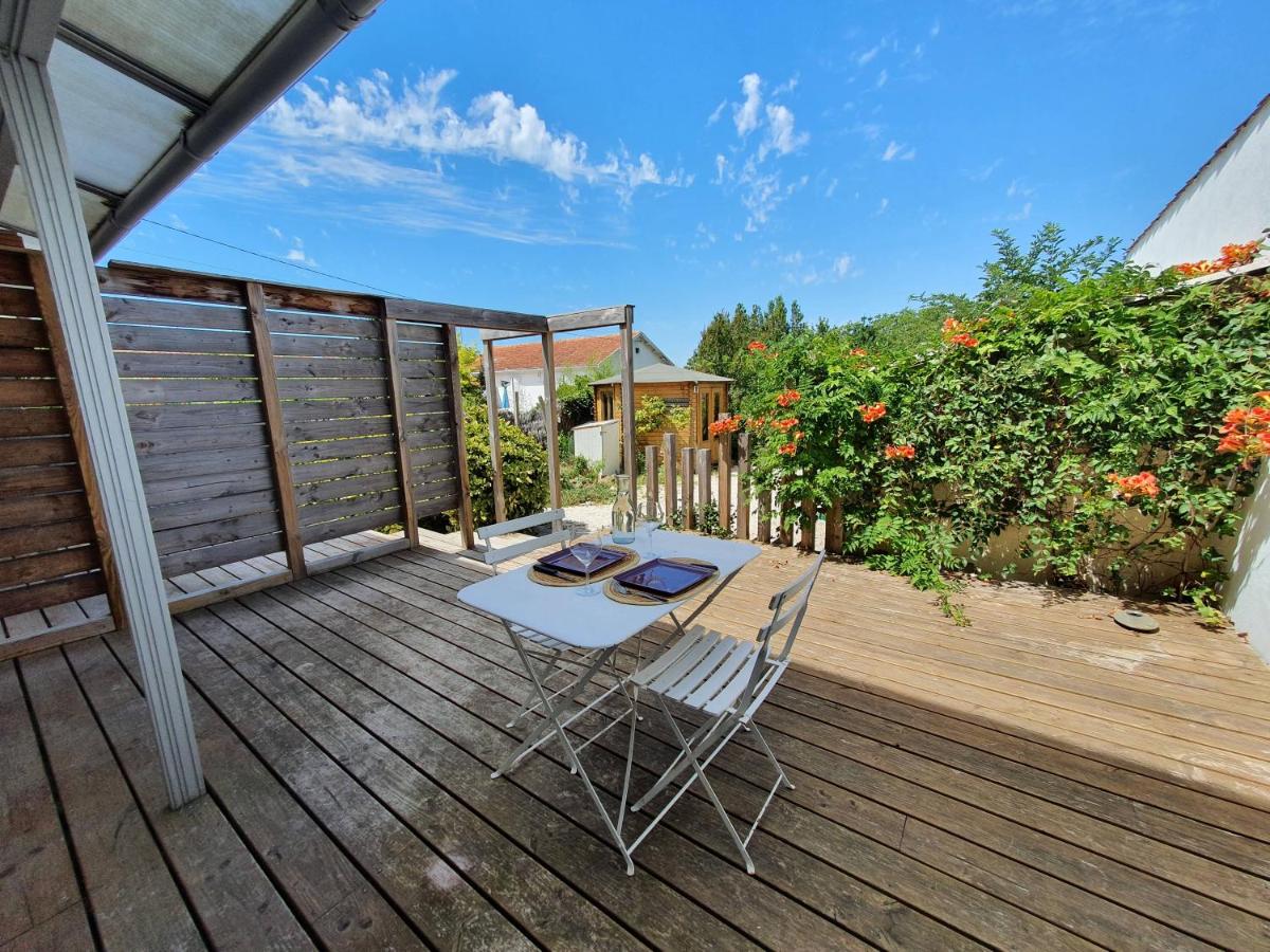 Apartment with Garden View photo 2