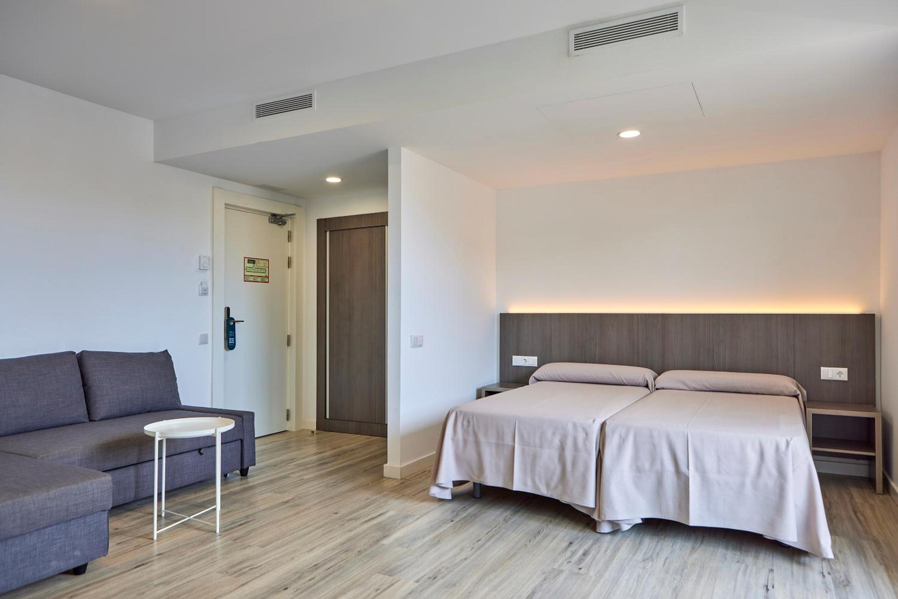 Suite with Balcony photo 3