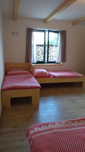 Family Room - Photo 6
