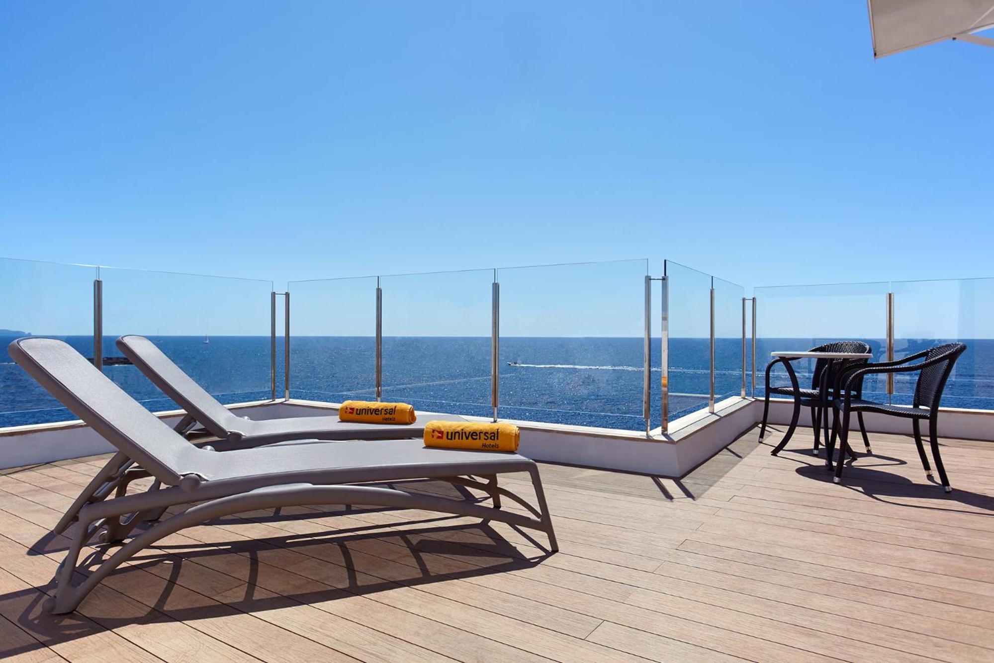Junior Suite with Sea View photo 2