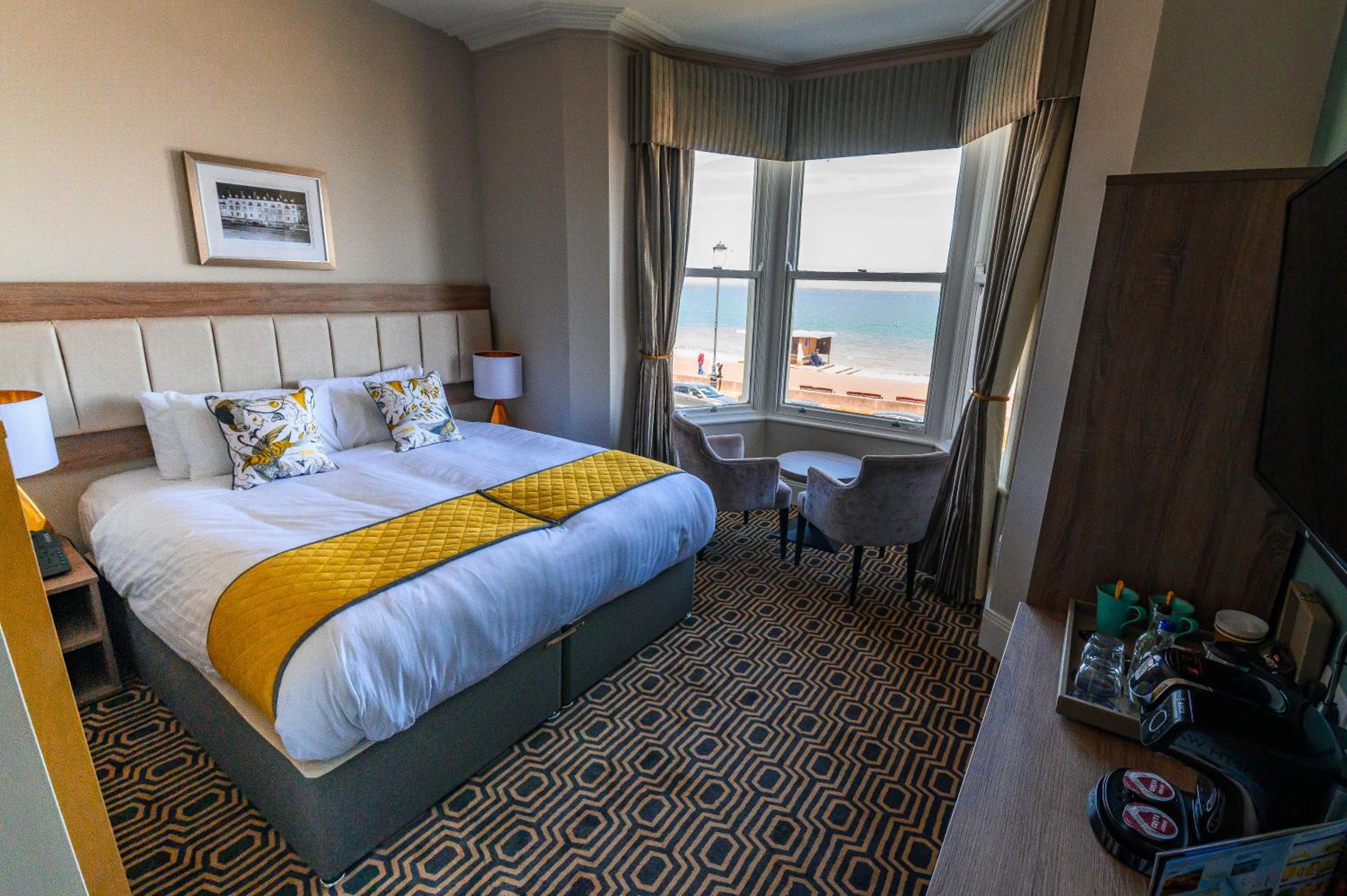 Deluxe Double or Twin Room with Sea View photo 2